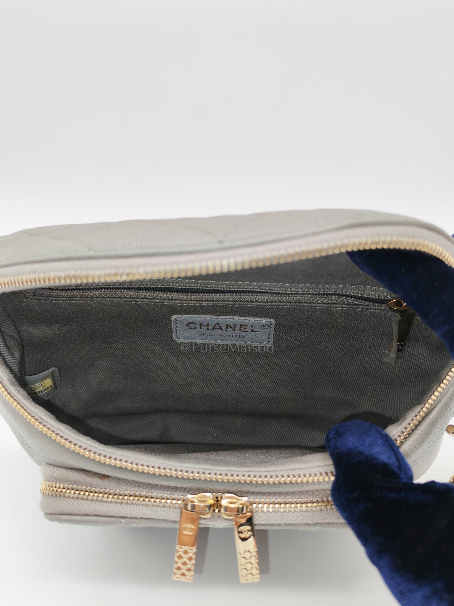 Bussiness Affinity Waist Bag in Gray Caviar Leather and Light Gold Hardware Series 27
