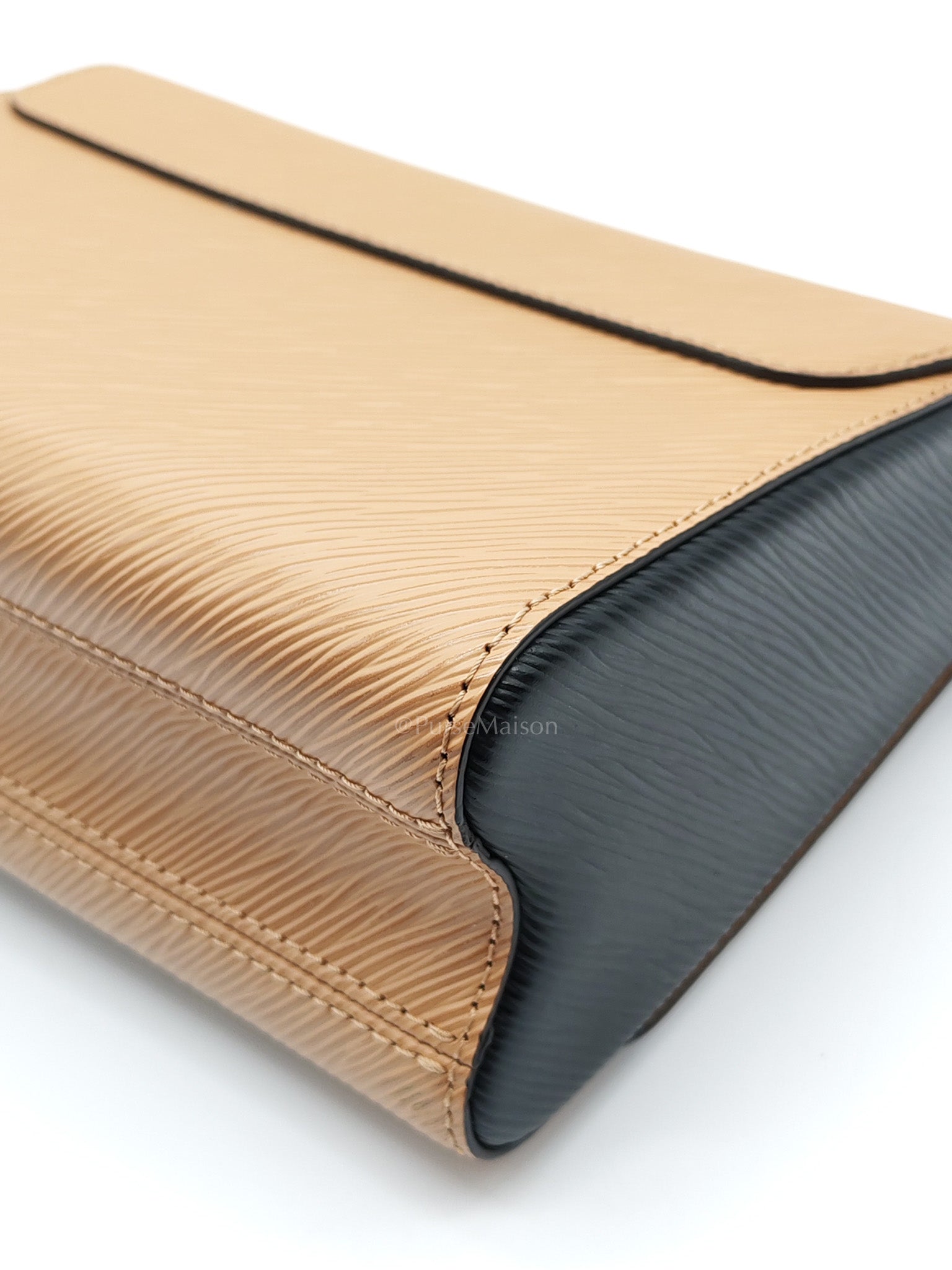 Twist MM Tri-color Epi Leather Crossbody Bag (Date Code: SR4149)