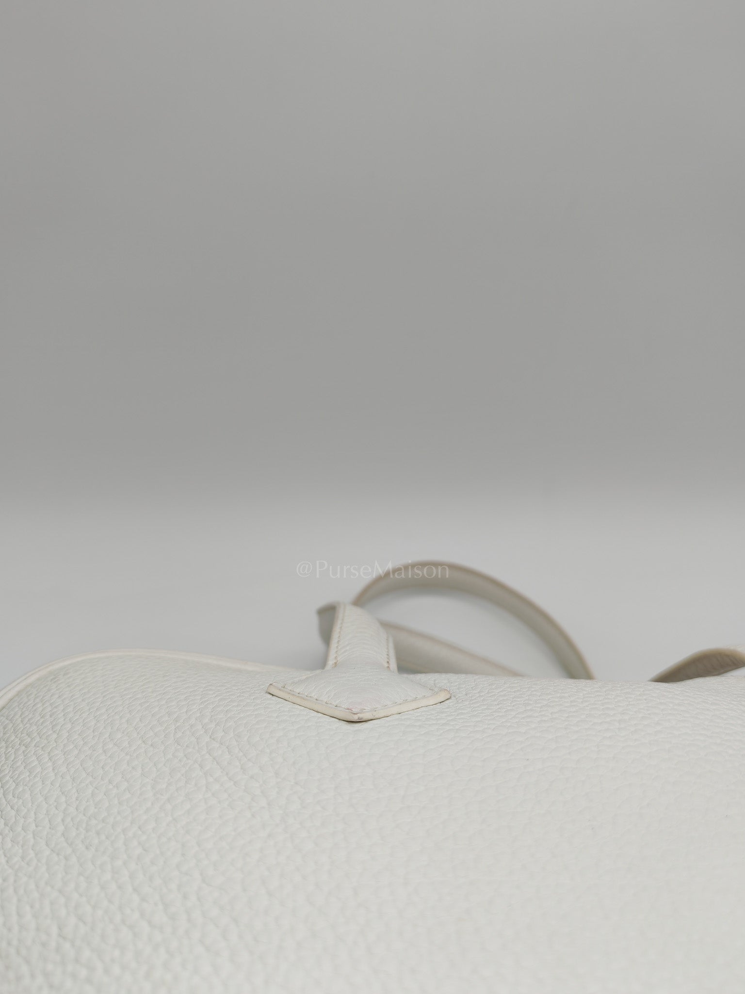 Victoria II 35 in White Clemence Leather & Palladium Hardware Stamp R (2014)