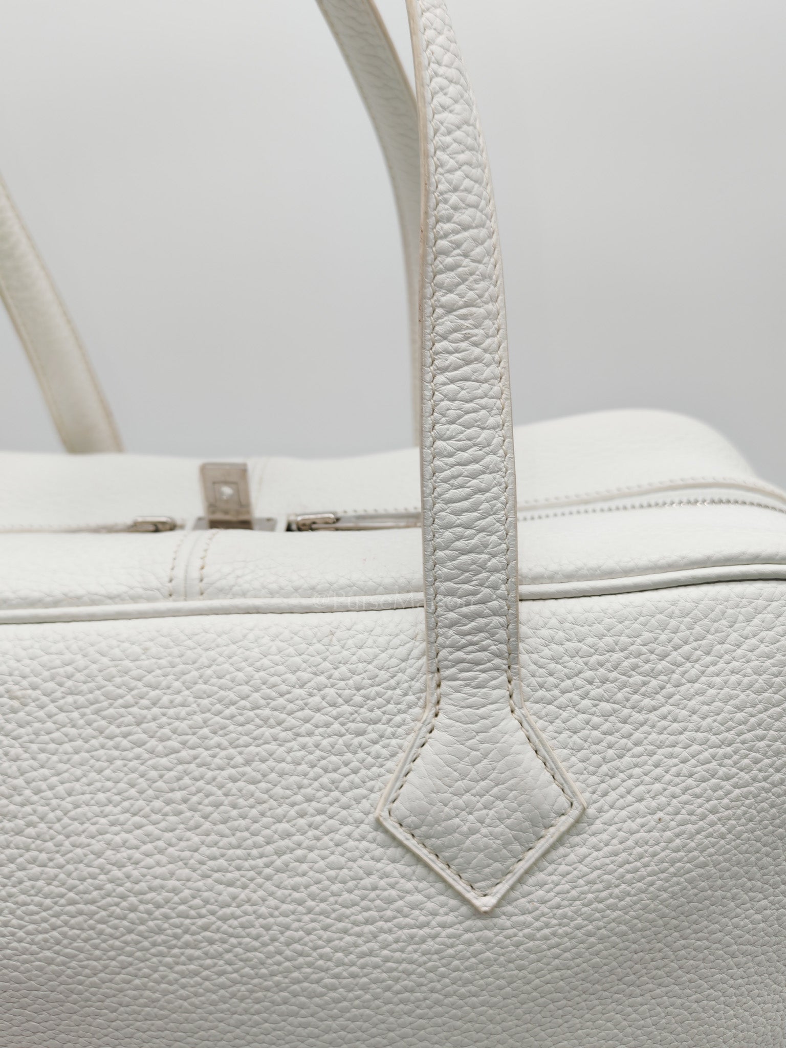 Victoria II 35 in White Clemence Leather & Palladium Hardware Stamp R (2014)