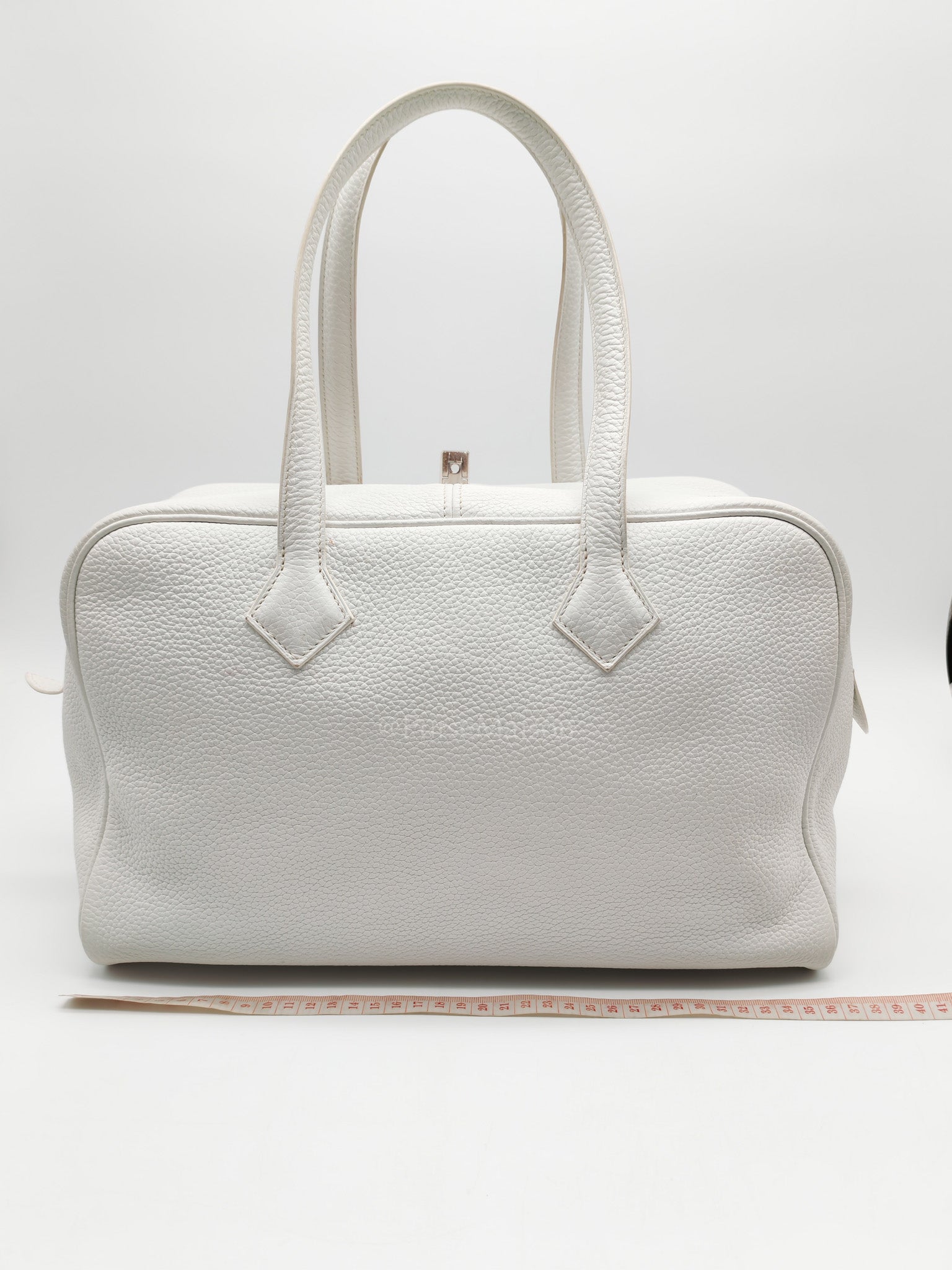 Victoria II 35 in White Clemence Leather & Palladium Hardware Stamp R (2014)