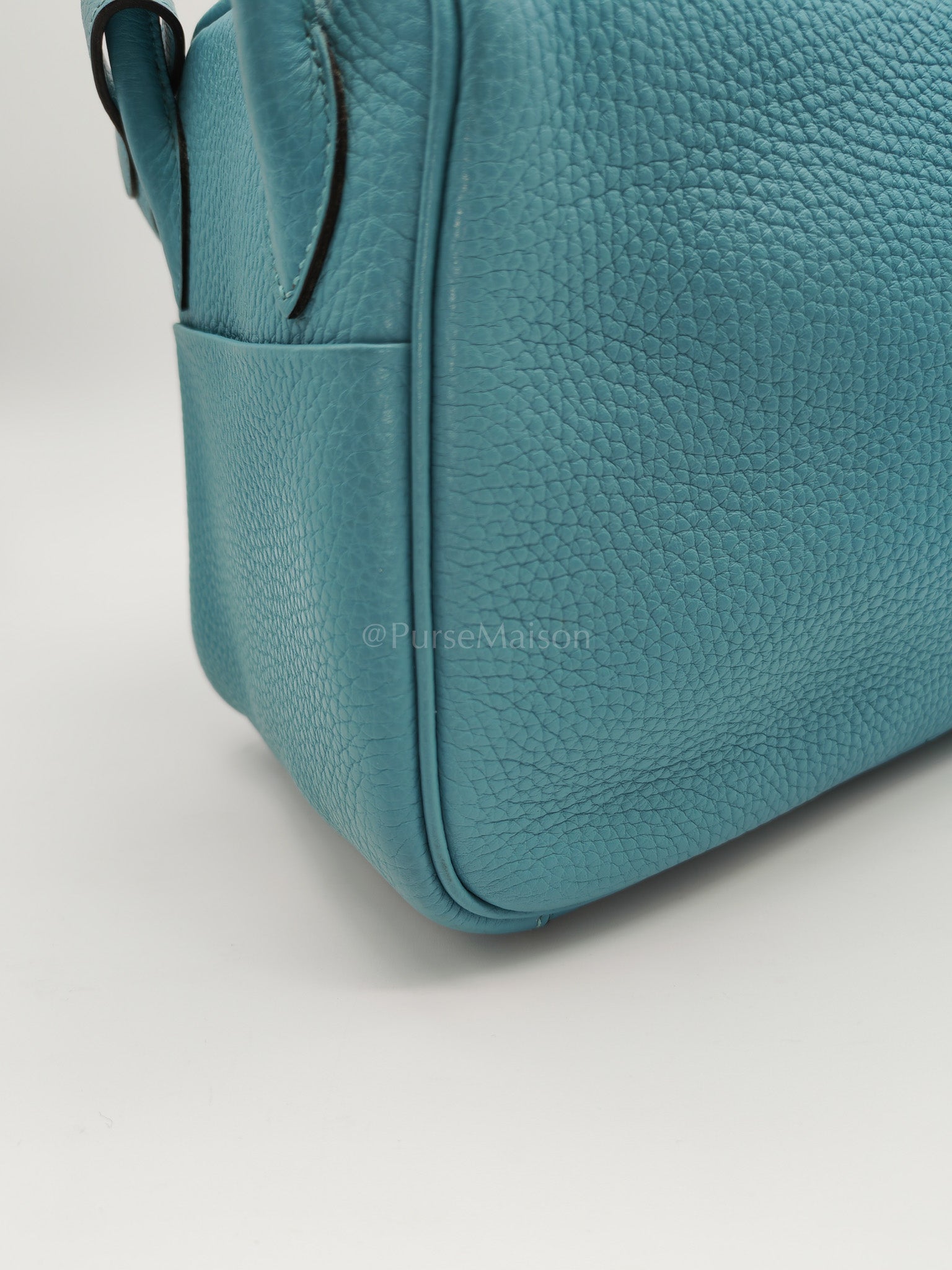 Lindy 26 Bleu Saint Clemence and Palladium Hardware Stamp T (2015) | Purse Maison Luxury Bags Shop