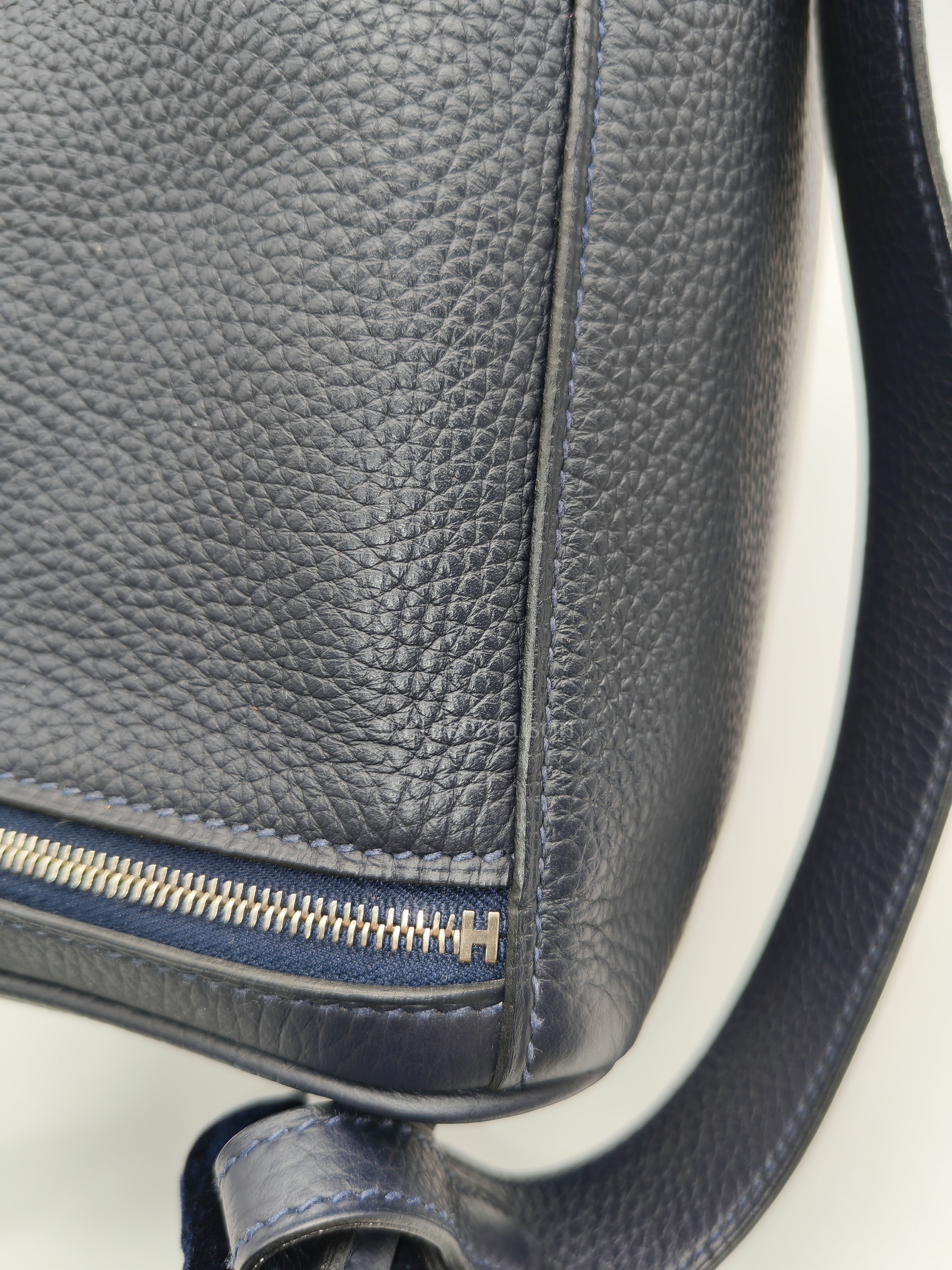 Lindy 26 Blue Nuit in Togo Leather and Palladium Hardware Stamp C (2018) | Purse Maison Luxury Bags Shop