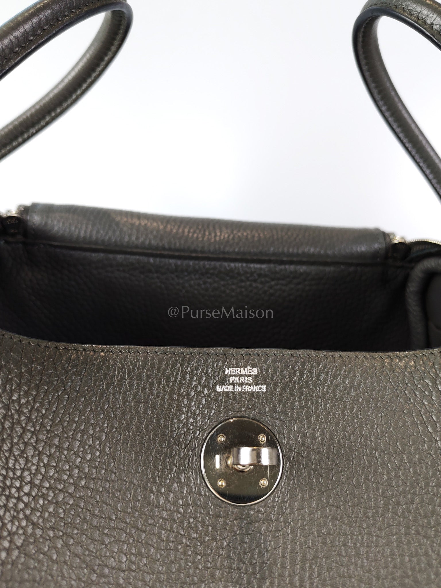 Lindy 26 Etain in Clemance Leather and Palladium Hardware Stamp X (2016) | Purse Maison Luxury Bags Shop