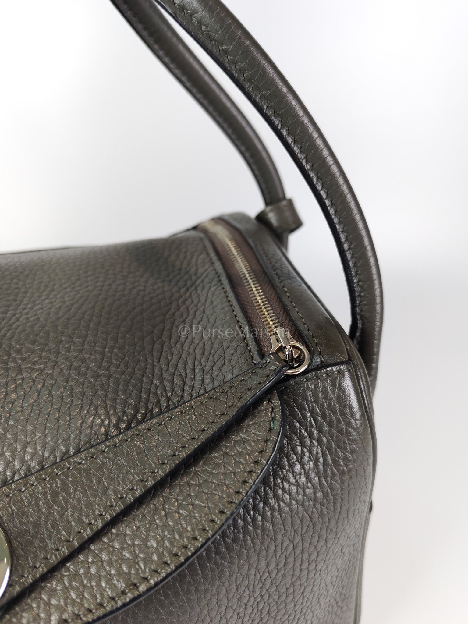 Lindy 26 Etain in Clemance Leather and Palladium Hardware Stamp X (2016) | Purse Maison Luxury Bags Shop