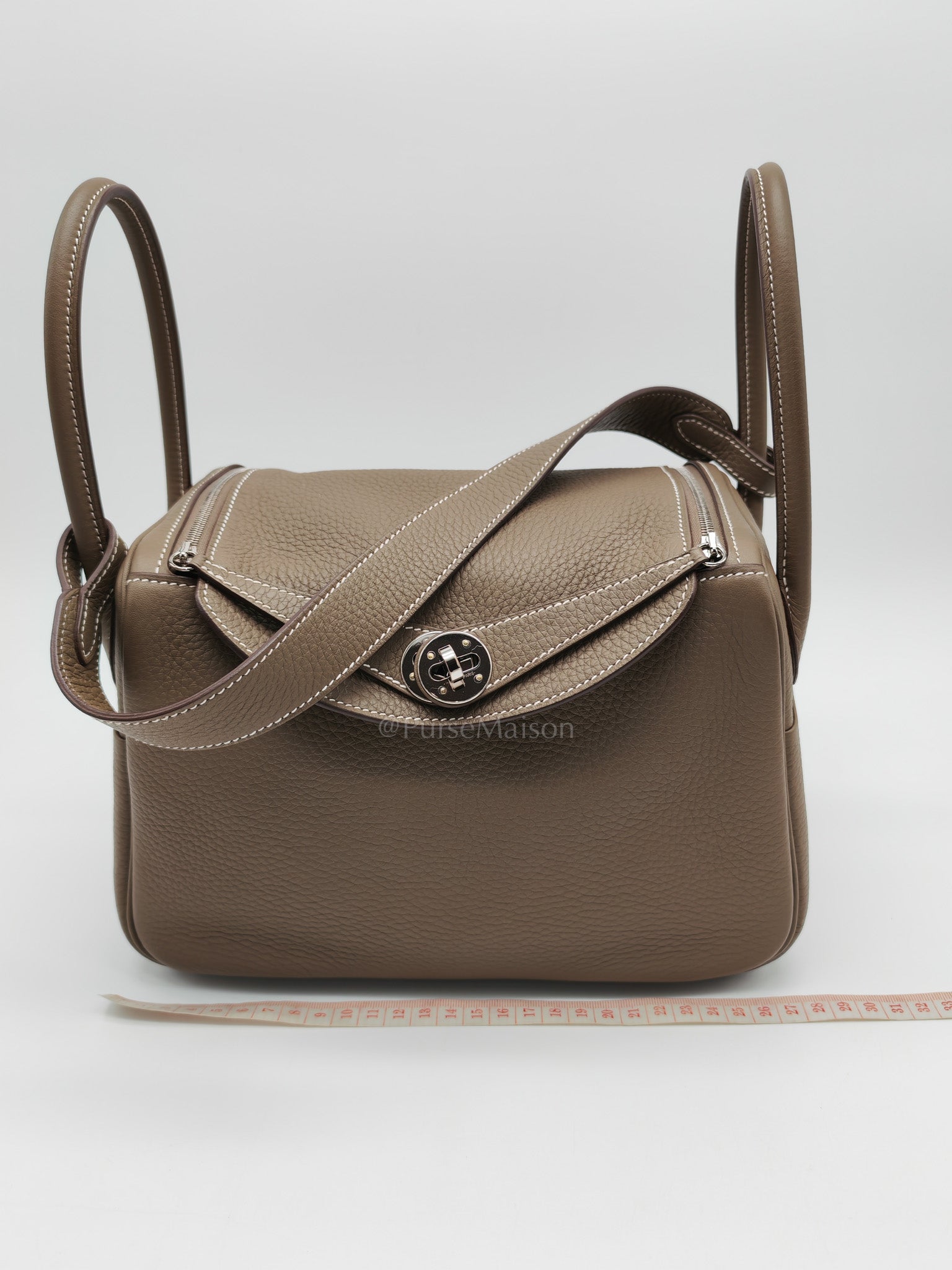 Lindy 26 in Etoupe Clemence Leather & Palladium Hardware Stamp W(2024) | Purse Maison Luxury Bags Shop