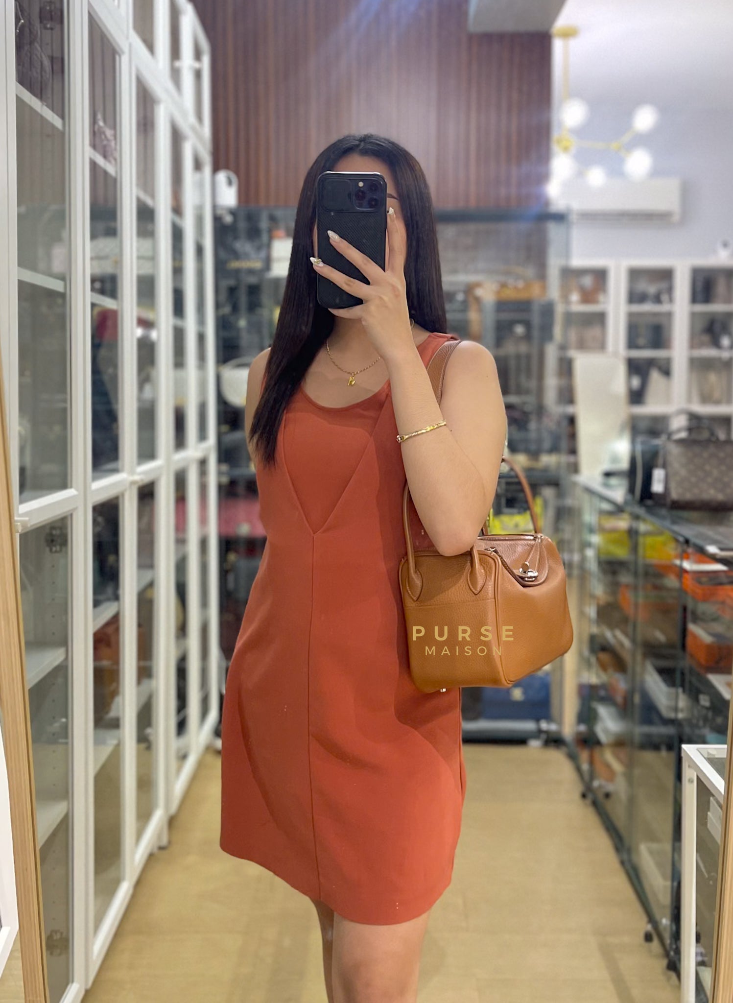 Lindy 26 in Gold Clemence Leather Palladium Hardware Stamp W(2024) | Purse Maison Luxury Bags Shop