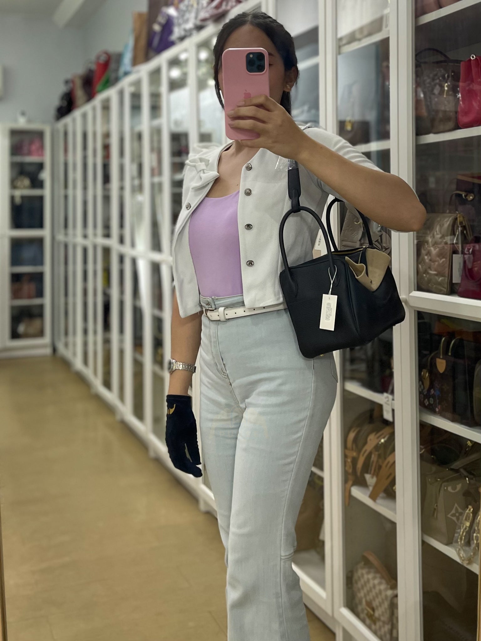 Lindy 26 in Noir Clemence Leather Gold Hardware Stamp K(2025) | Purse Maison Luxury Bags Shop