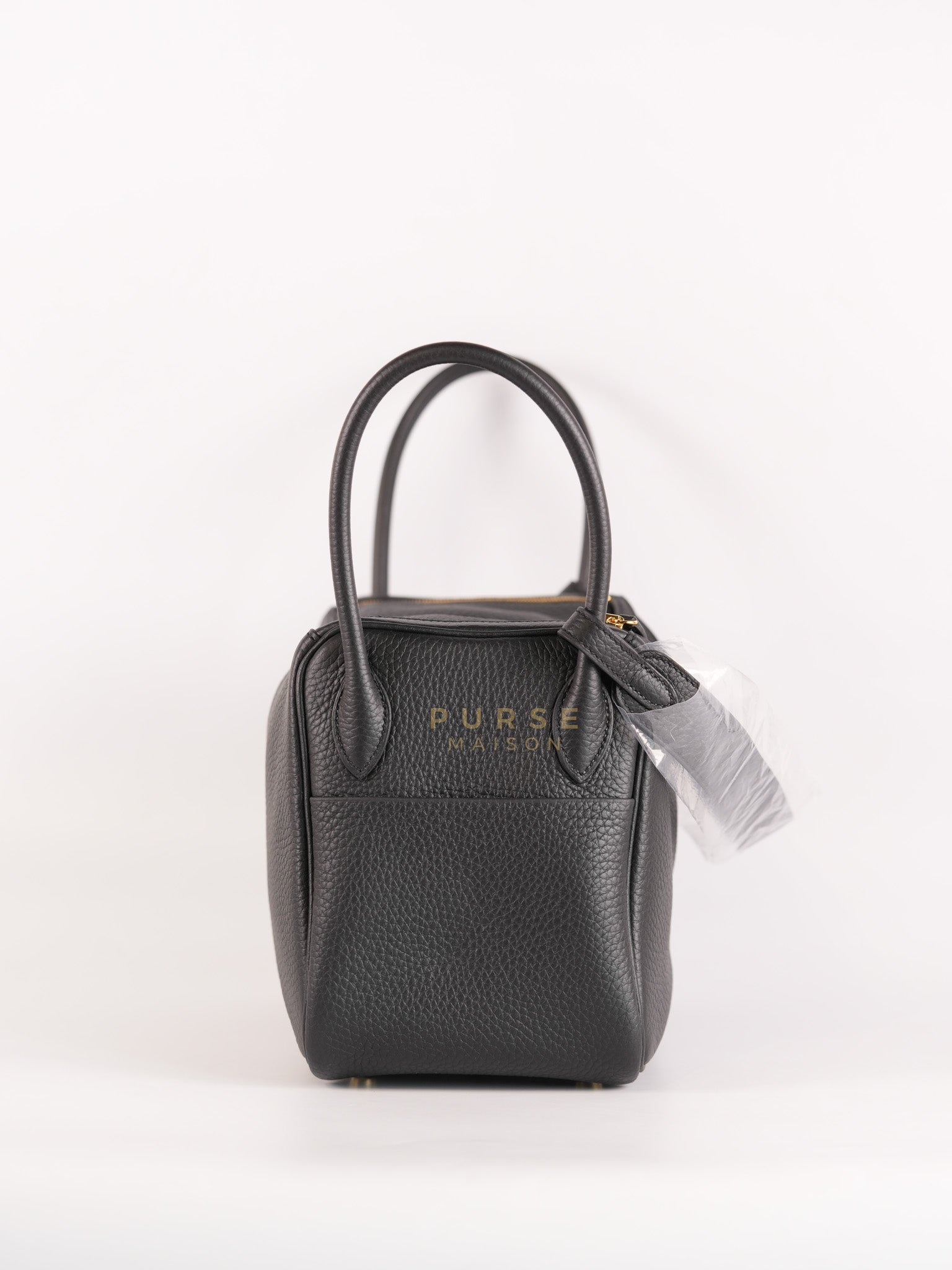 Lindy 26 in Noir Clemence Leather Gold Hardware Stamp K(2025) | Purse Maison Luxury Bags Shop