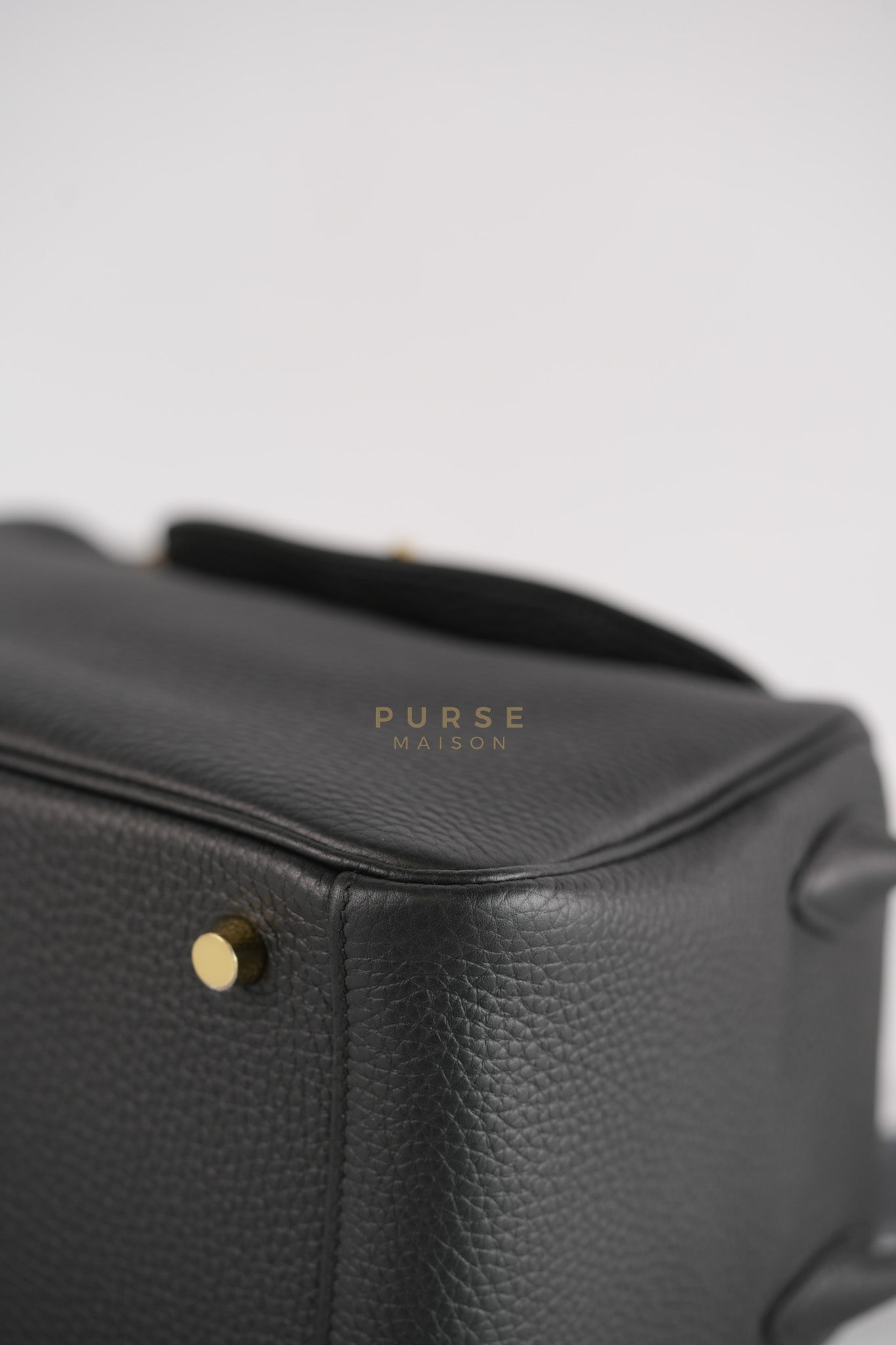 Lindy 26 in Noir Clemence Leather Gold Hardware Stamp K(2025) | Purse Maison Luxury Bags Shop