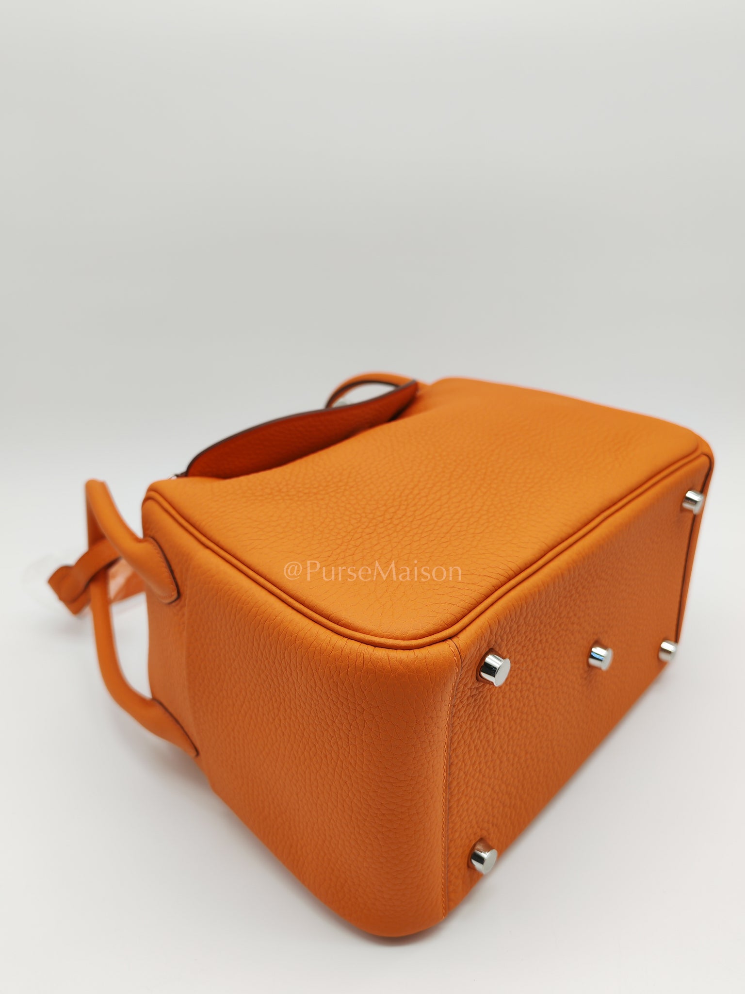 Lindy 26 in Orange Clemence Leather and Palladium Hardware Stamp B (2023) | Purse Maison Luxury Bags Shop