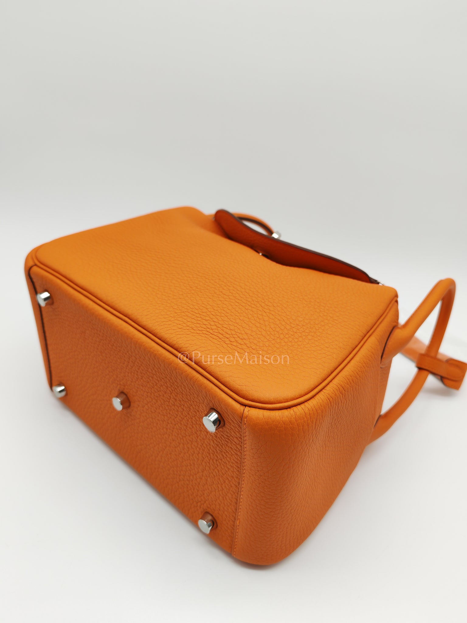 Lindy 26 in Orange Clemence Leather and Palladium Hardware Stamp B (2023) | Purse Maison Luxury Bags Shop