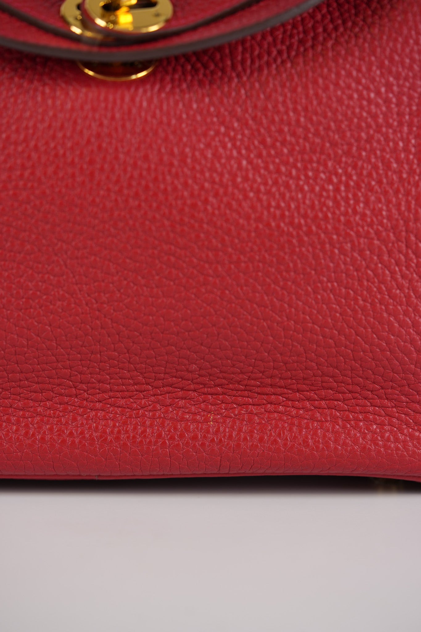 Lindy 26 in Red Clemence Leather and Gold Hardware Stamp C (2018) | Purse Maison Luxury Bags Shop