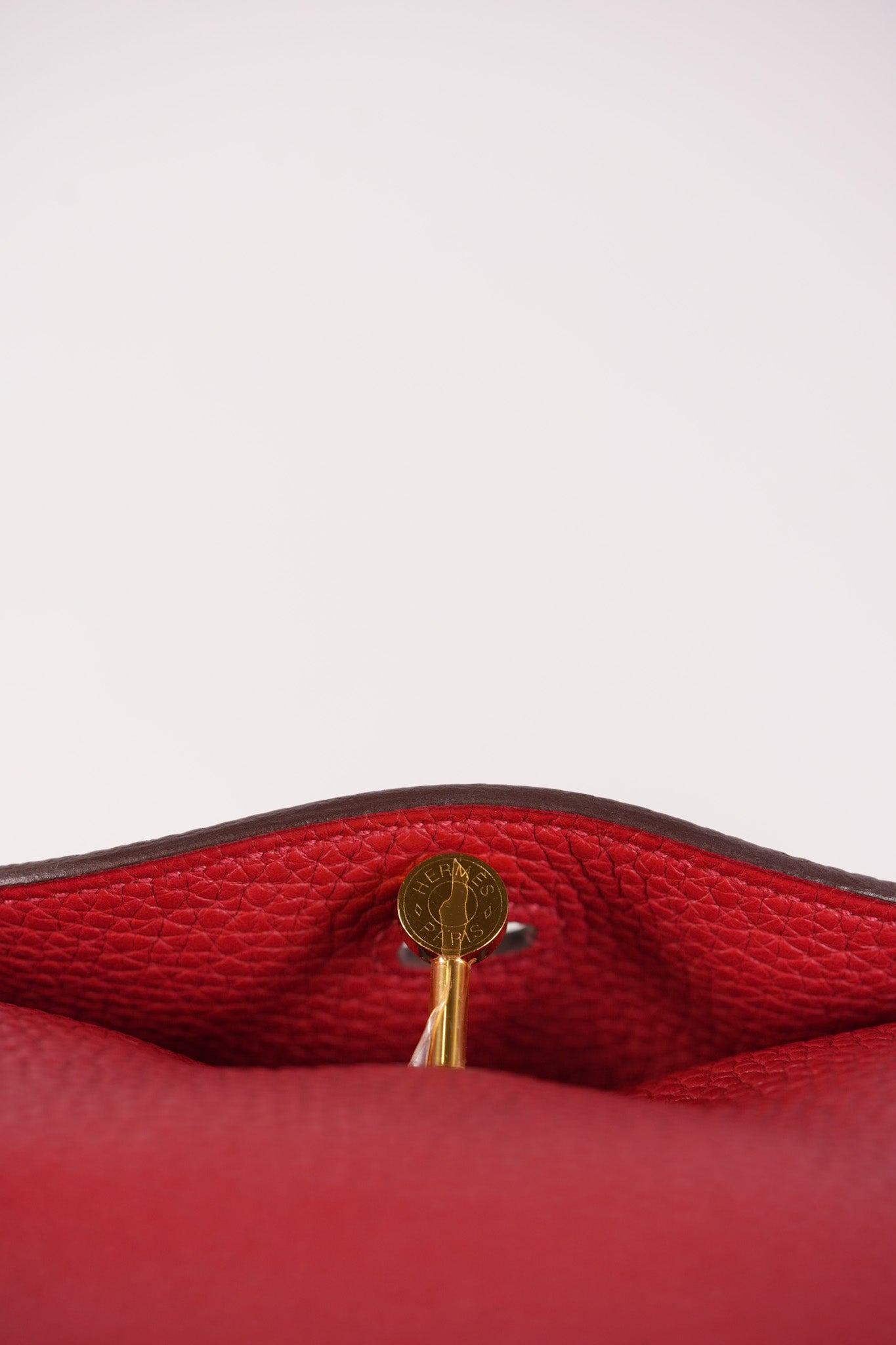 Lindy 26 in Red Clemence Leather and Gold Hardware Stamp C (2018) | Purse Maison Luxury Bags Shop
