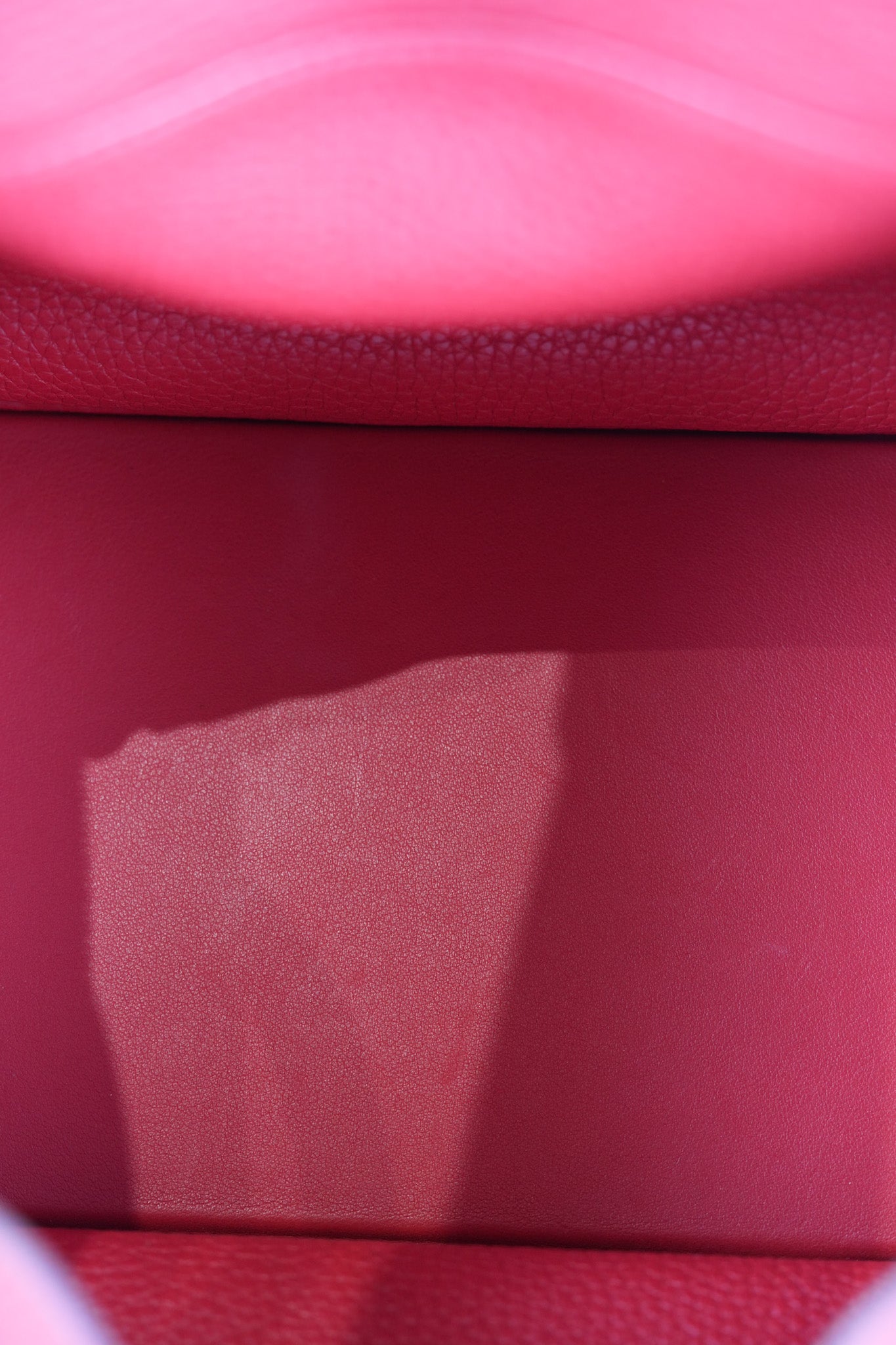 Lindy 26 in Red Clemence Leather and Gold Hardware Stamp C (2018) | Purse Maison Luxury Bags Shop