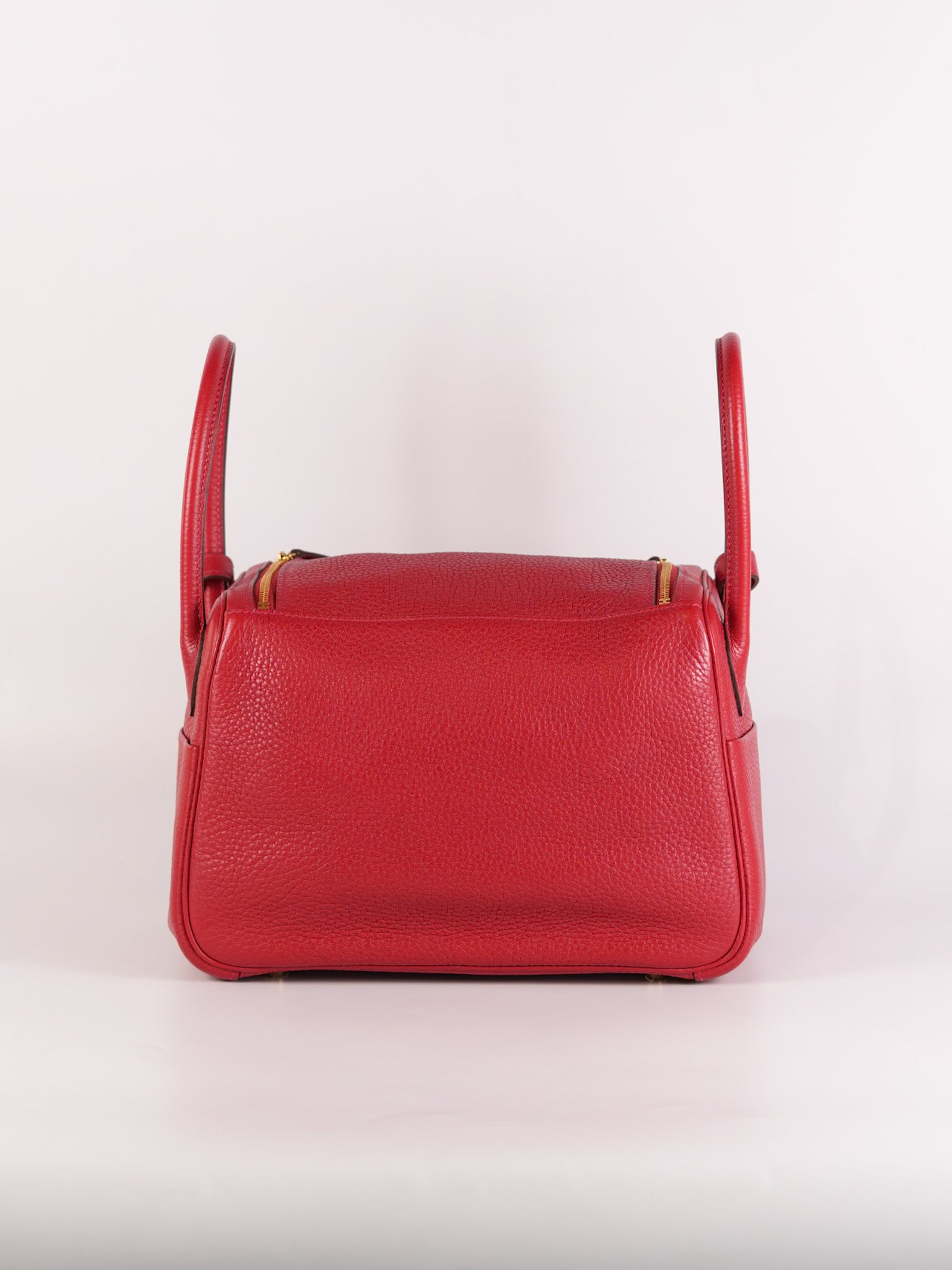 Lindy 26 in Red Clemence Leather and Gold Hardware Stamp C (2018) | Purse Maison Luxury Bags Shop