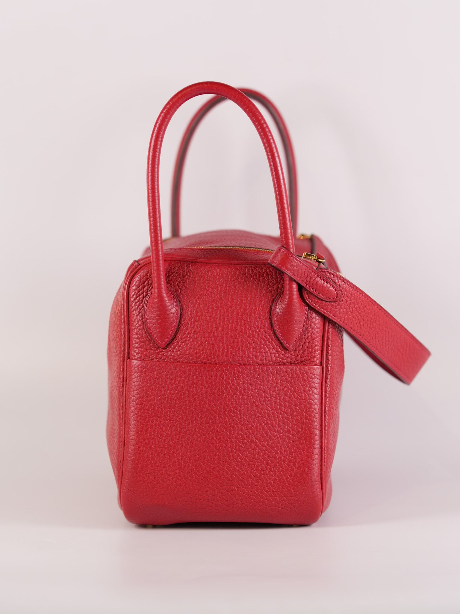 Lindy 26 in Red Clemence Leather and Gold Hardware Stamp C (2018) | Purse Maison Luxury Bags Shop