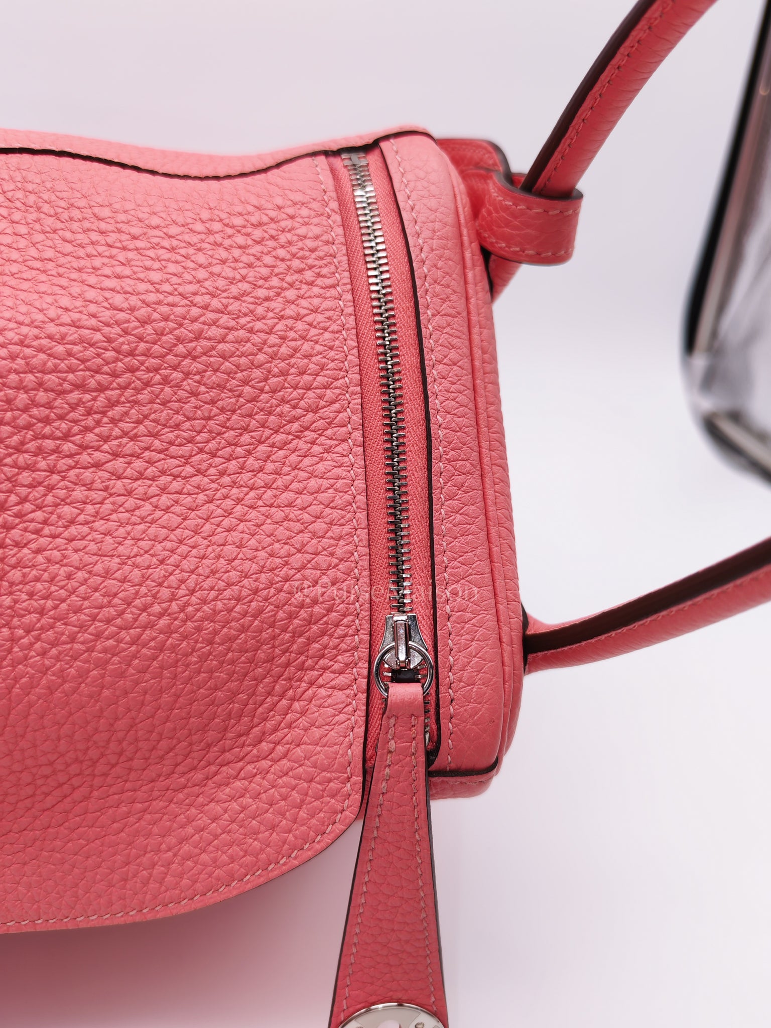 Lindy 26 in Rose Azalee Clemence Leather and Palladium Hardware Stamp Z (2021) | Purse Maison Luxury Bags Shop