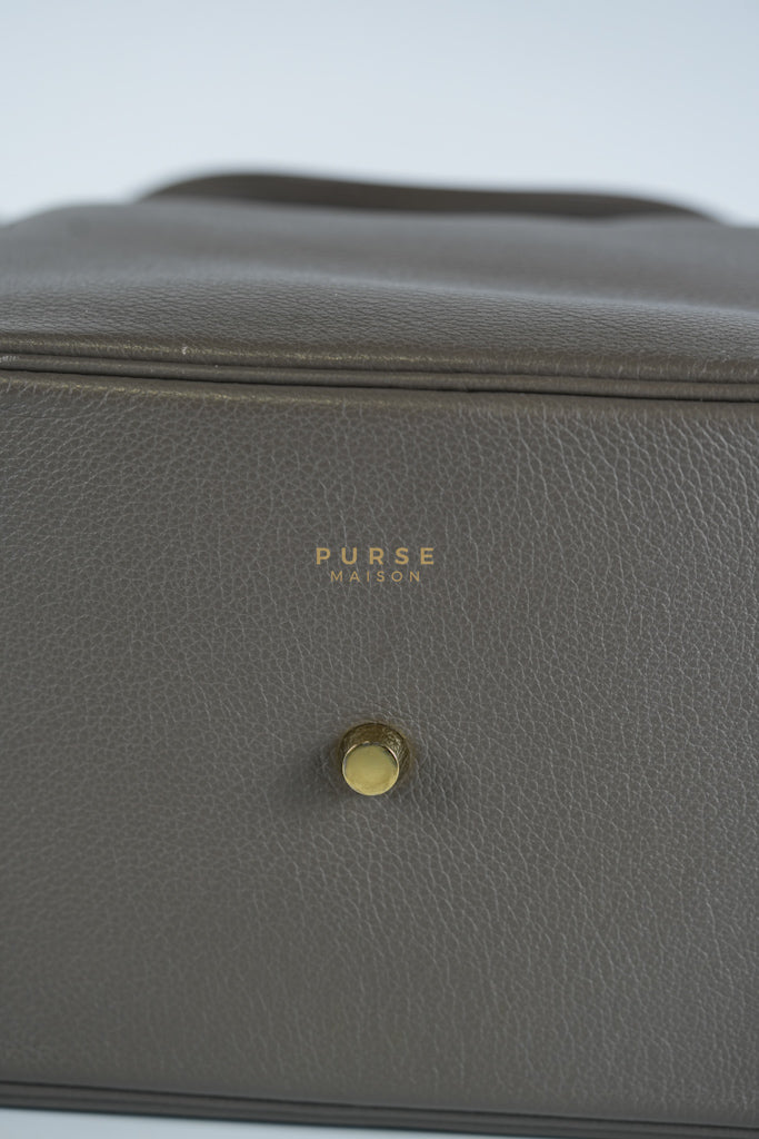 Lindy 26 in Taupe Evercolor Leather & Gold Hardware Stamp Z (2021) | Purse Maison Luxury Bags Shop