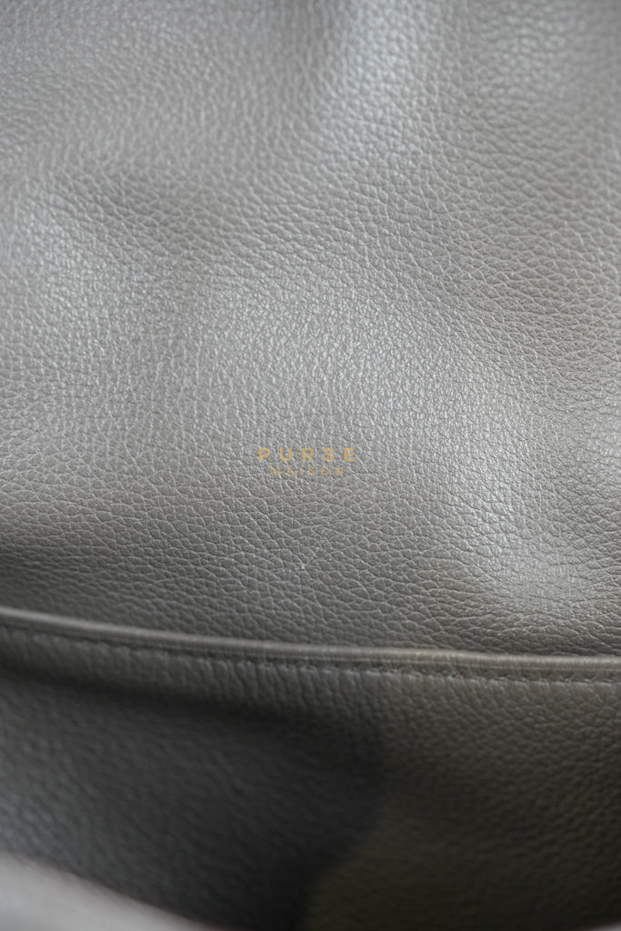 Lindy 26 in Taupe Evercolor Leather & Gold Hardware Stamp Z (2021) | Purse Maison Luxury Bags Shop