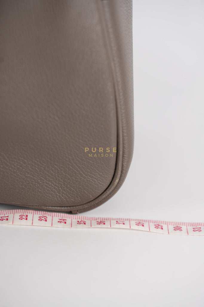 Lindy 26 in Taupe Evercolor Leather & Gold Hardware Stamp Z (2021) | Purse Maison Luxury Bags Shop