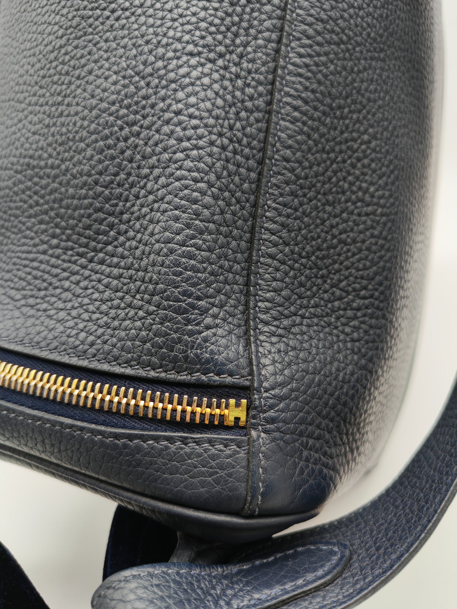Lindy 30 Blue Nuit Clemence Leather in Gold Hardware Stamp X(2016) | Purse Maison Luxury Bags Shop