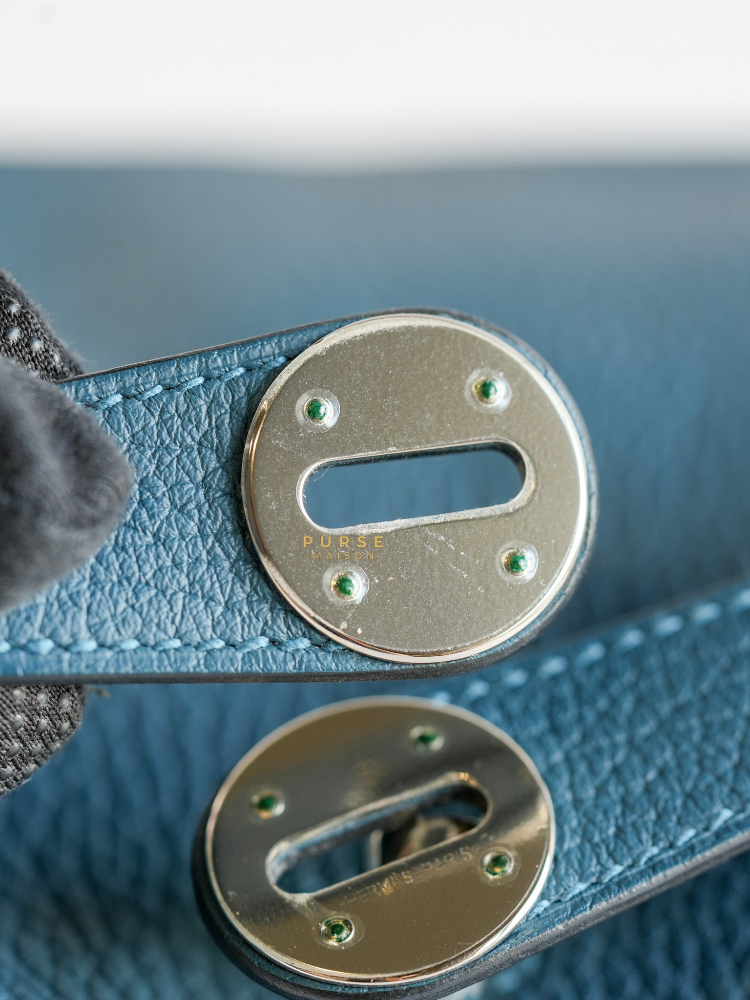 Lindy 30 Cobalt Clemence Leather and Palladium Hardware Stamp A | Purse Maison Luxury Bags Shop