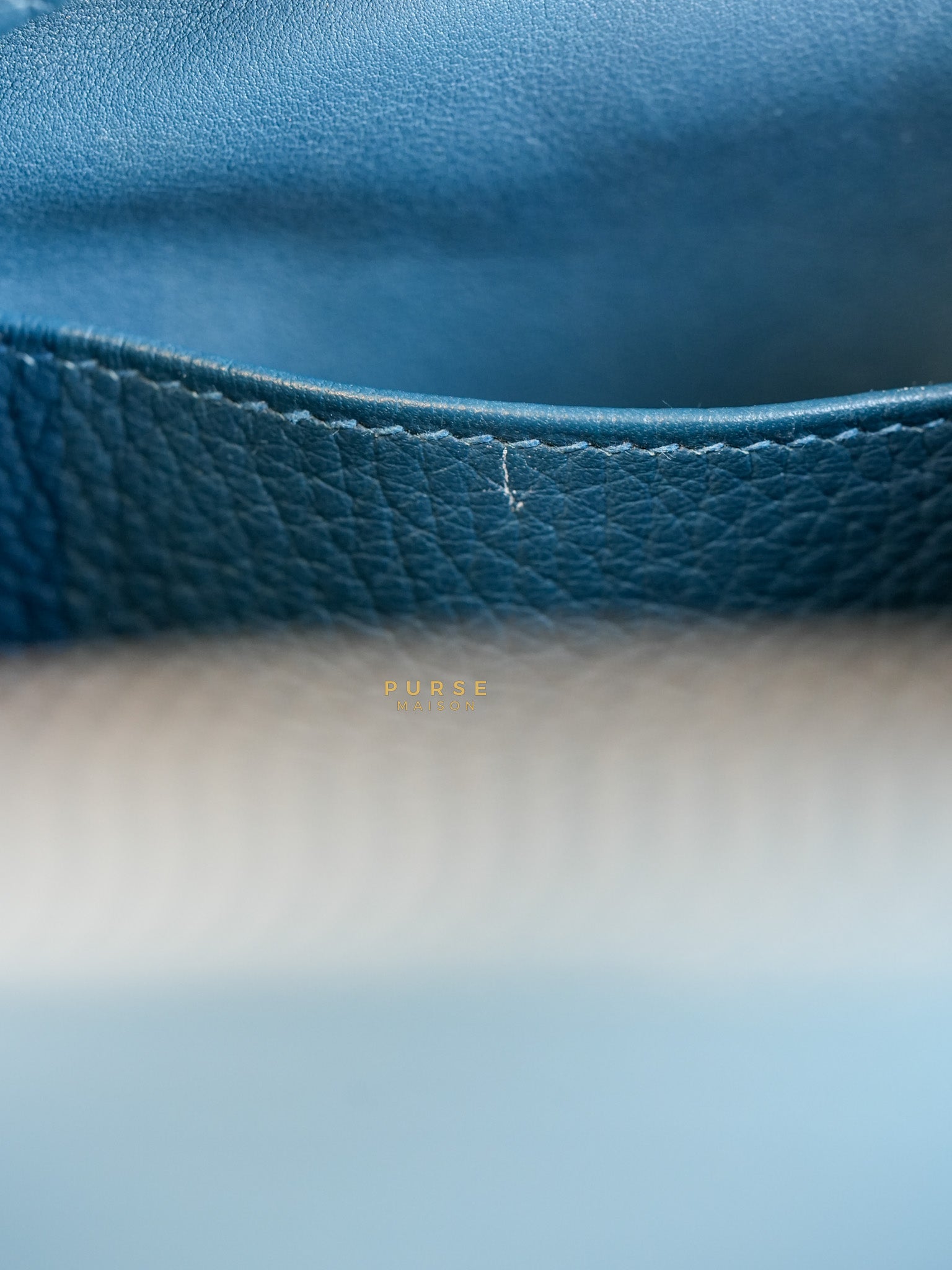 Lindy 30 Cobalt Clemence Leather and Palladium Hardware Stamp A | Purse Maison Luxury Bags Shop