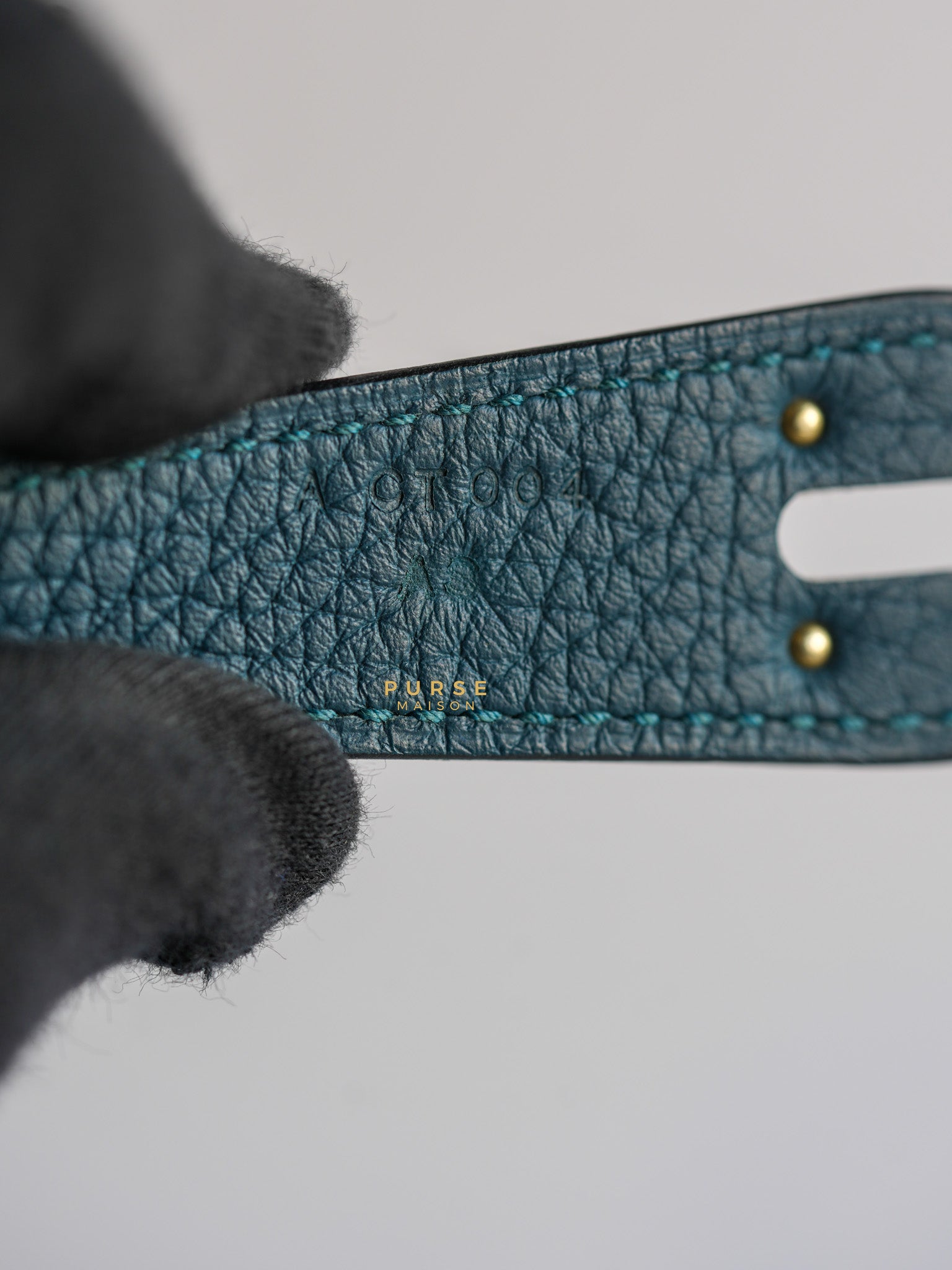 Lindy 30 Cobalt Clemence Leather and Palladium Hardware Stamp A | Purse Maison Luxury Bags Shop