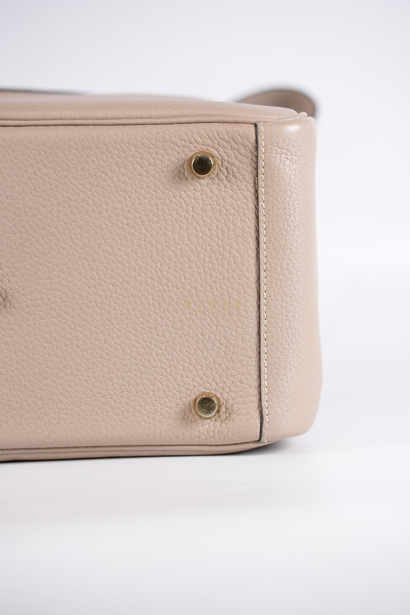 Lindy 30 Gris Tourterelle in Clemence Leather and Gold Hardware Stamp Square P (2012) | Purse Maison Luxury Bags Shop