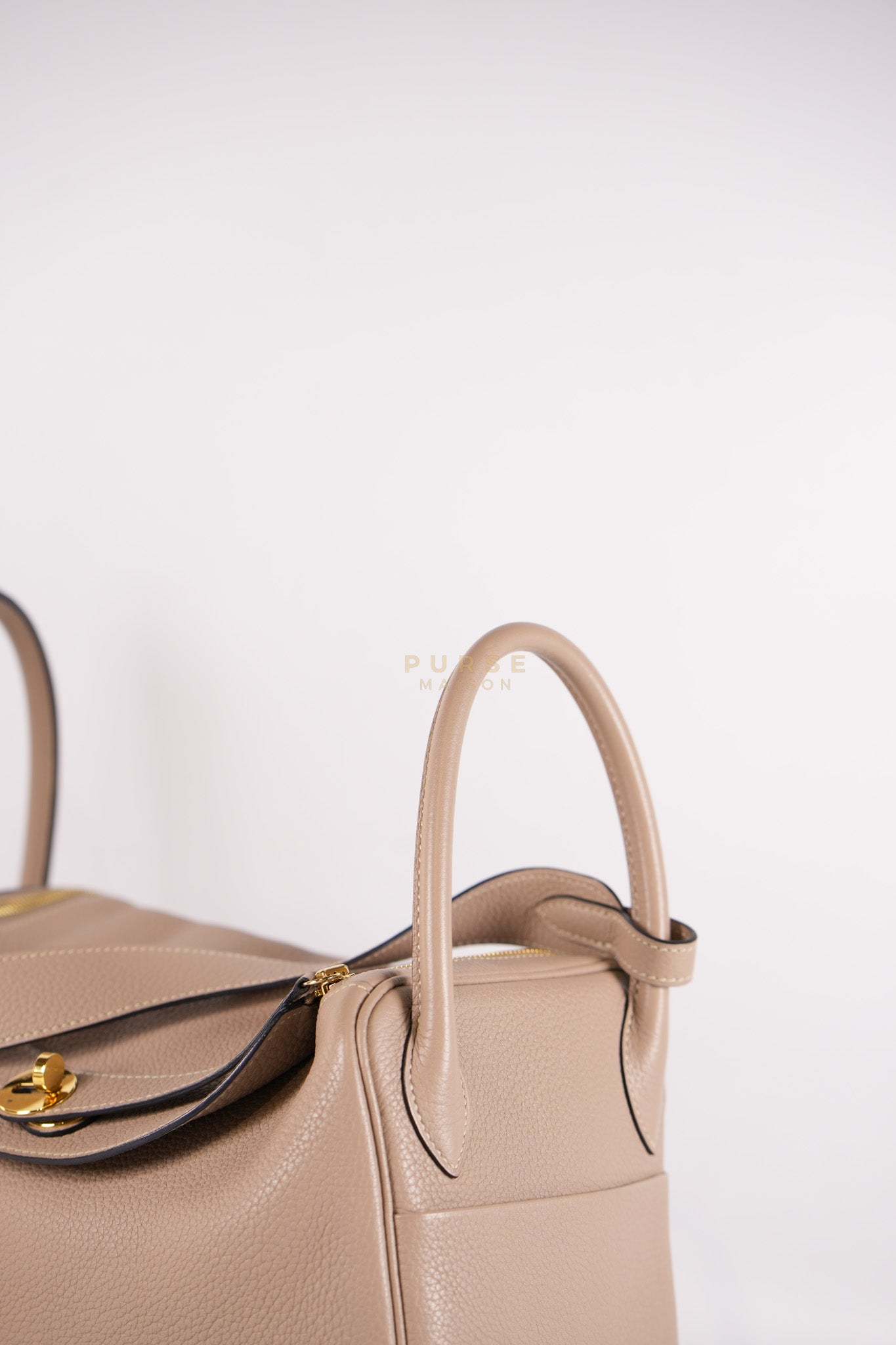 Lindy 30 Gris Tourterelle in Clemence Leather and Gold Hardware Stamp Square P (2012) | Purse Maison Luxury Bags Shop