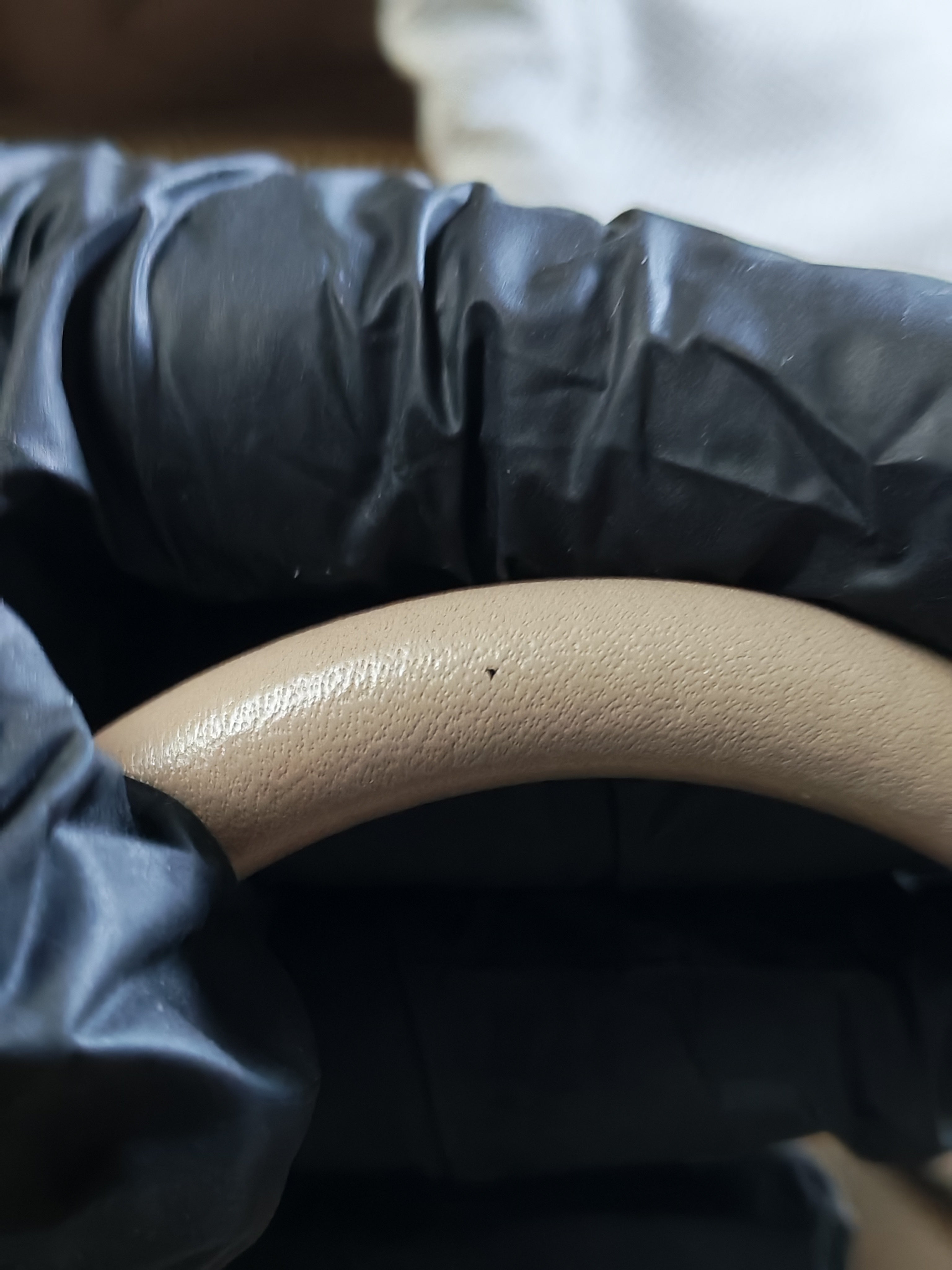 Lindy 30 Gris Tourterelle in Clemence Leather and Gold Hardware Stamp Square P (2012) | Purse Maison Luxury Bags Shop