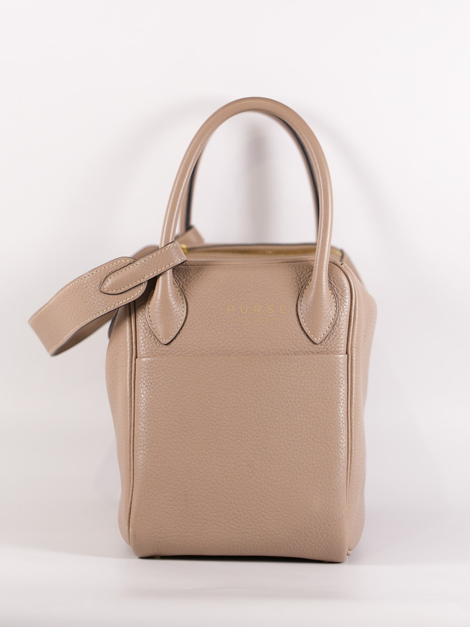 Lindy 30 Gris Tourterelle in Clemence Leather and Gold Hardware Stamp Square P (2012) | Purse Maison Luxury Bags Shop
