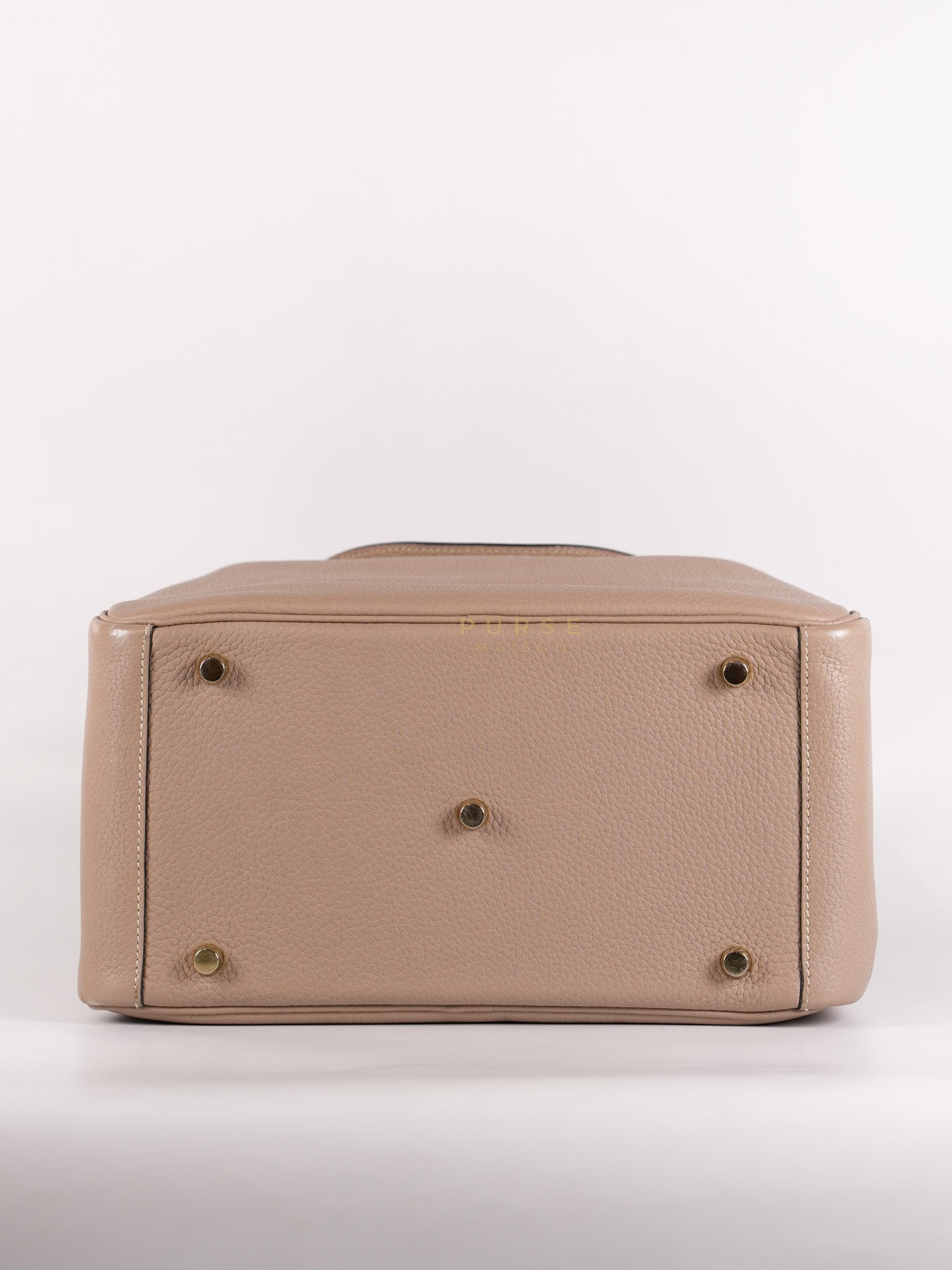 Lindy 30 Gris Tourterelle in Clemence Leather and Gold Hardware Stamp Square P (2012) | Purse Maison Luxury Bags Shop