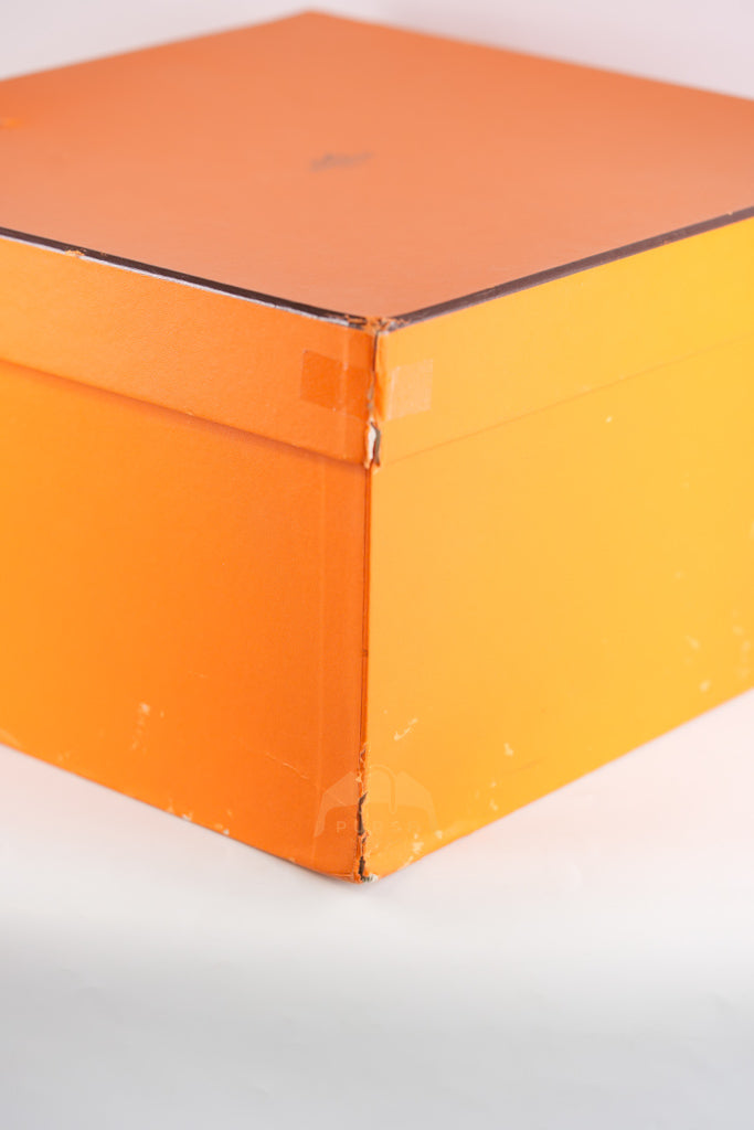 Lindy 30 in Black Clemence Leather Gold Hardware Stamp D(2019) | Purse Maison Luxury Bags Shop