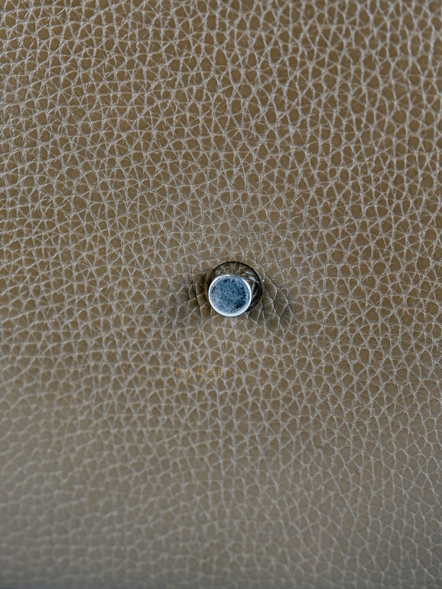 Lindy 30 in Etoupe Clemence Leather & Palladium Hardware Stamp A(2017) | Purse Maison Luxury Bags Shop