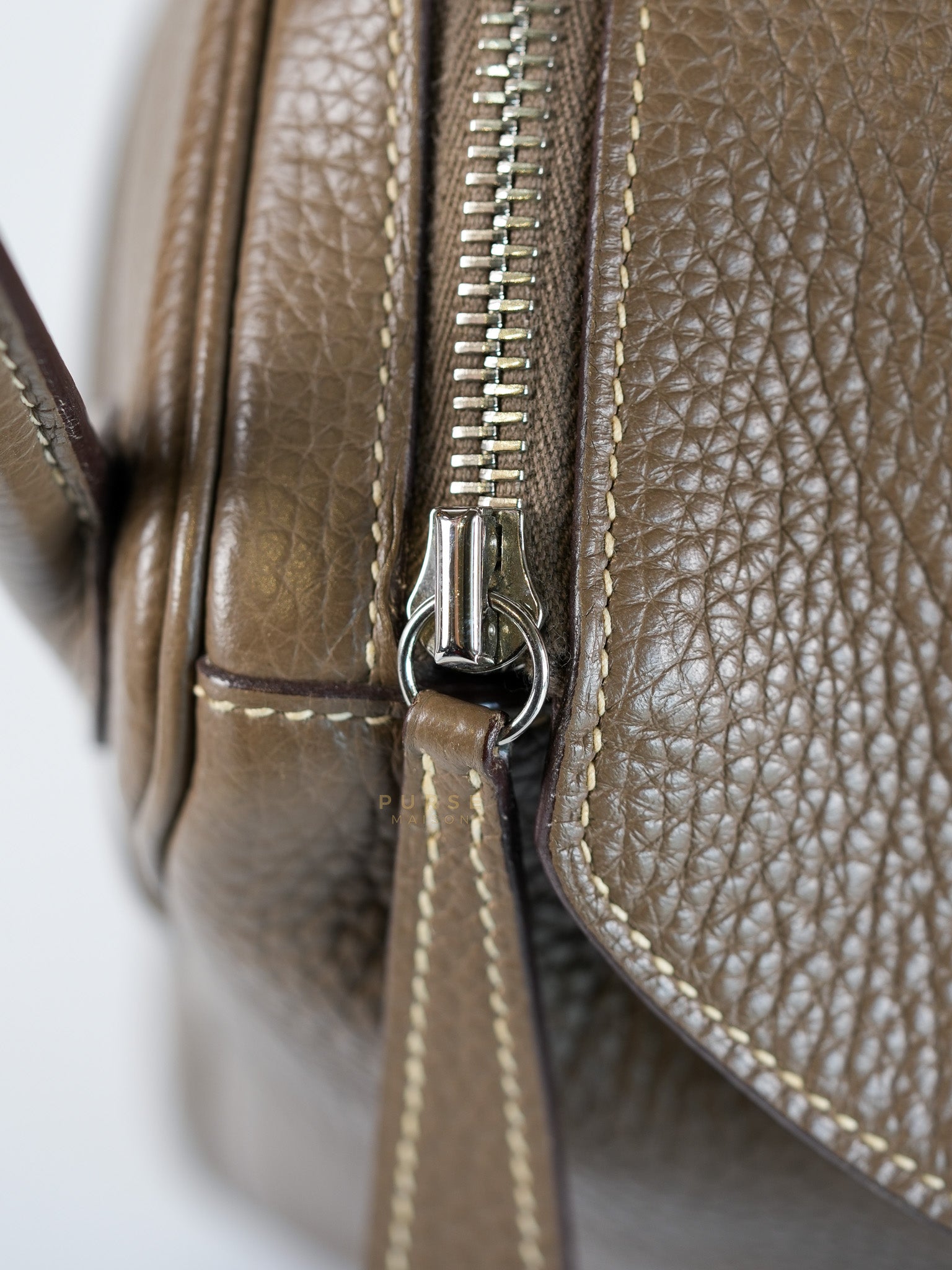 Lindy 30 in Etoupe Clemence Leather & Palladium Hardware Stamp A(2017) | Purse Maison Luxury Bags Shop