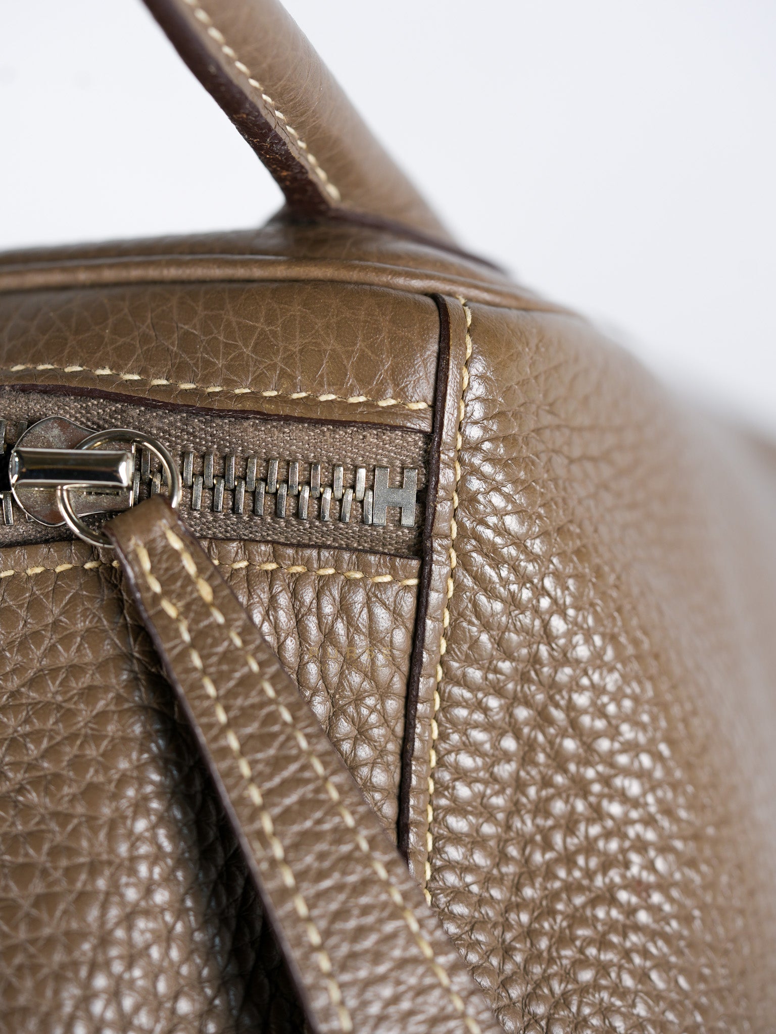 Lindy 30 in Etoupe Clemence Leather & Palladium Hardware Stamp A(2017) | Purse Maison Luxury Bags Shop