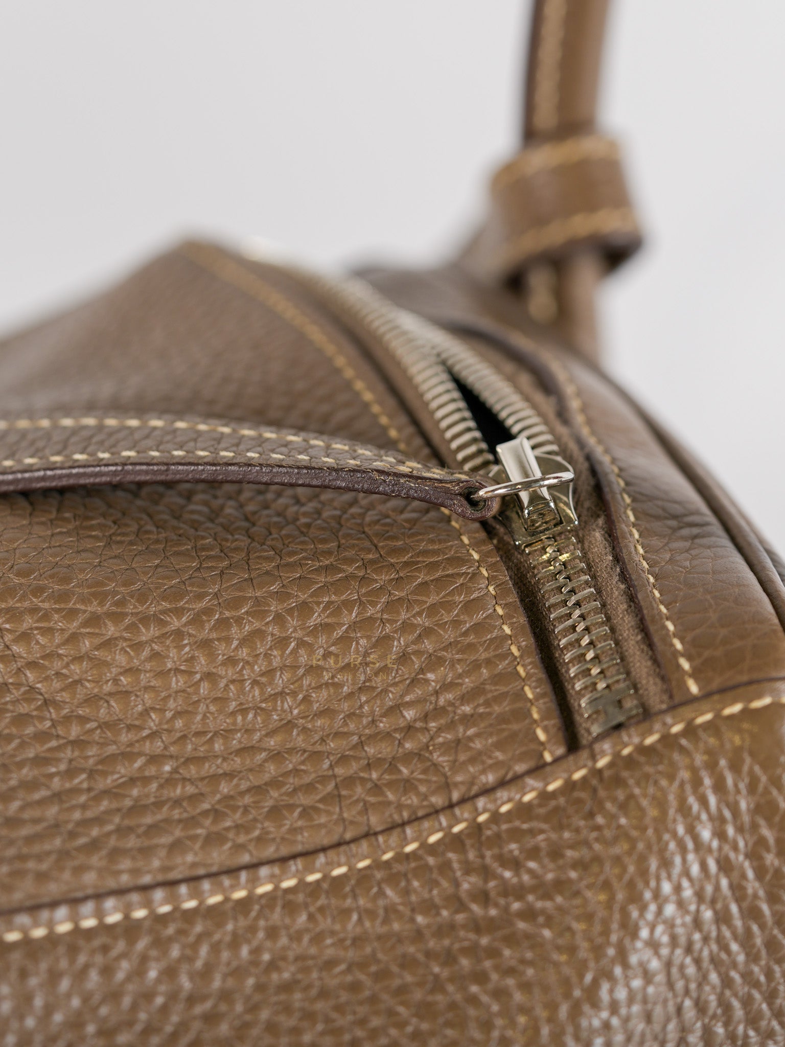 Lindy 30 in Etoupe Clemence Leather & Palladium Hardware Stamp A(2017) | Purse Maison Luxury Bags Shop