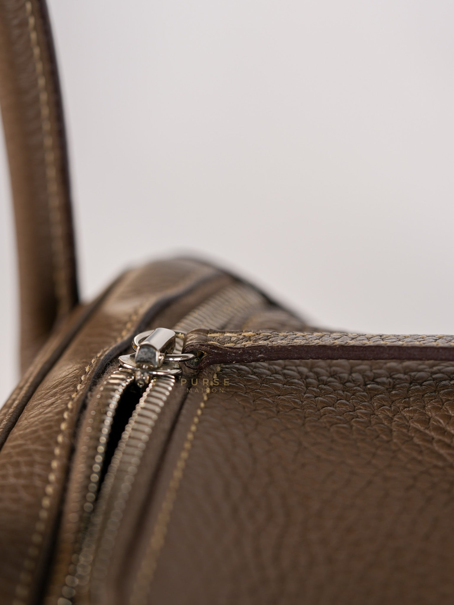 Lindy 30 in Etoupe Clemence Leather & Palladium Hardware Stamp A(2017) | Purse Maison Luxury Bags Shop