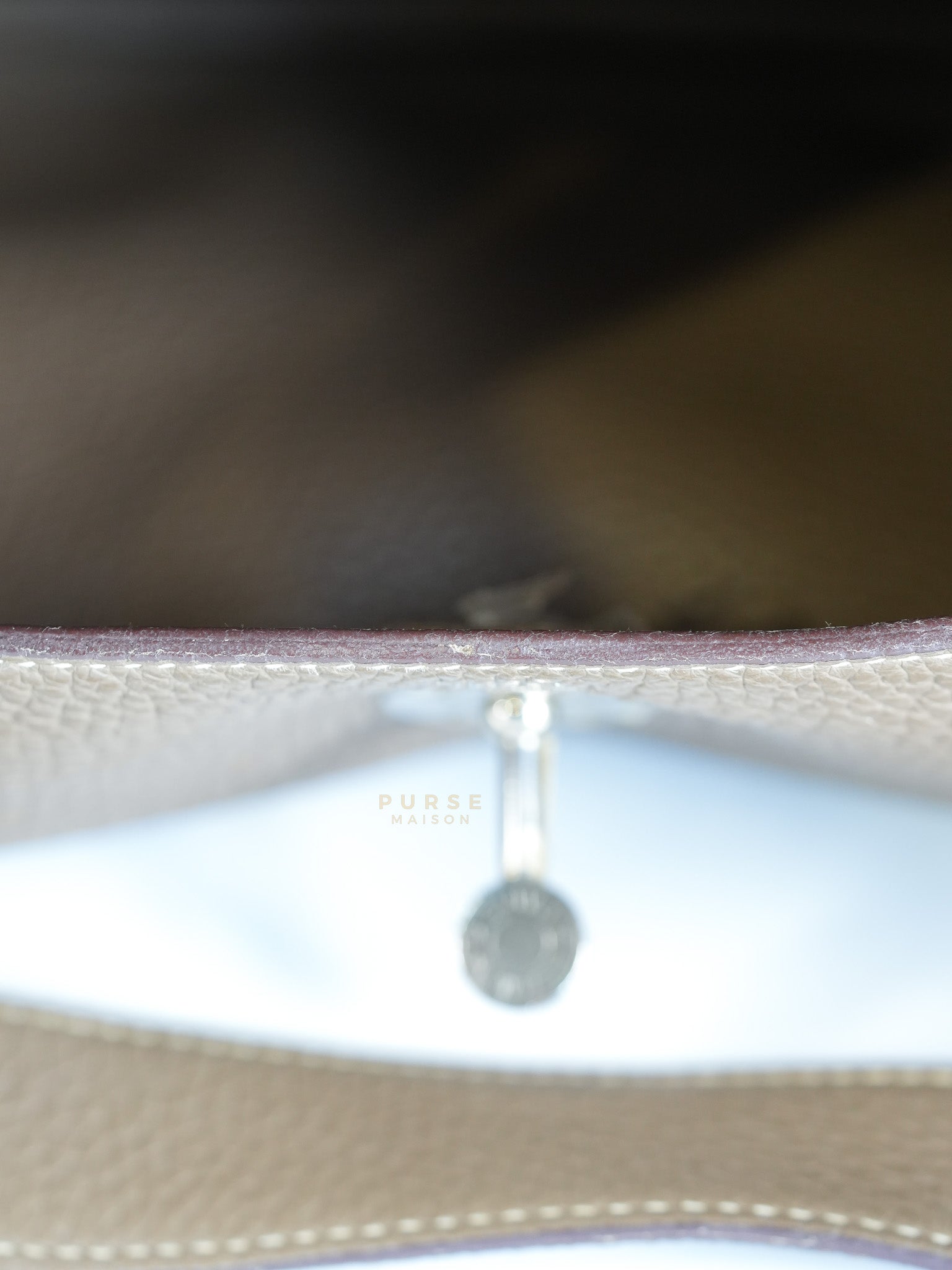 Lindy 30 in Etoupe Clemence Leather & Palladium Hardware Stamp A(2017) | Purse Maison Luxury Bags Shop