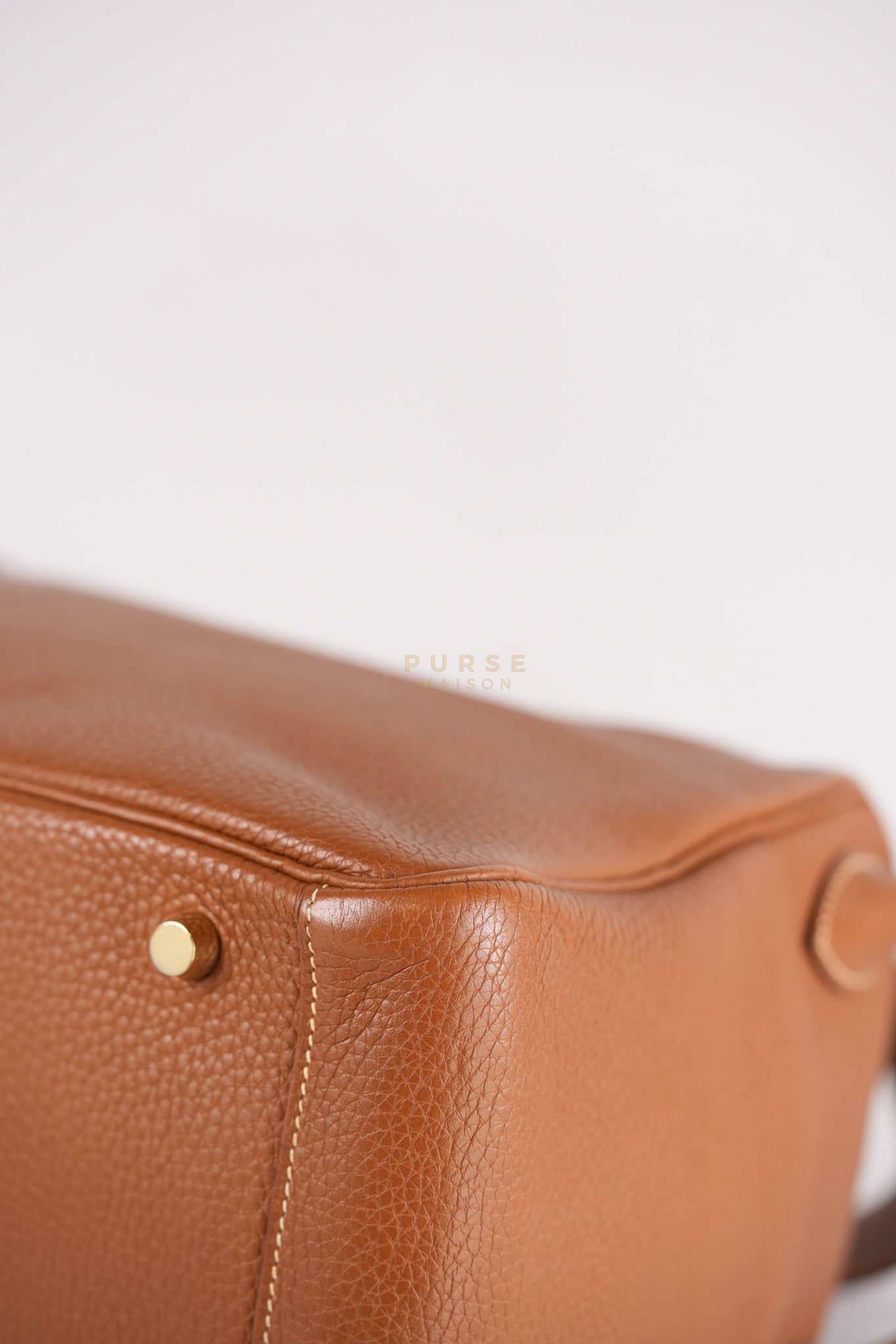 Lindy 30 in Gold Clemence Leather Gold Hardware Stamp A(2017) | Purse Maison Luxury Bags Shop