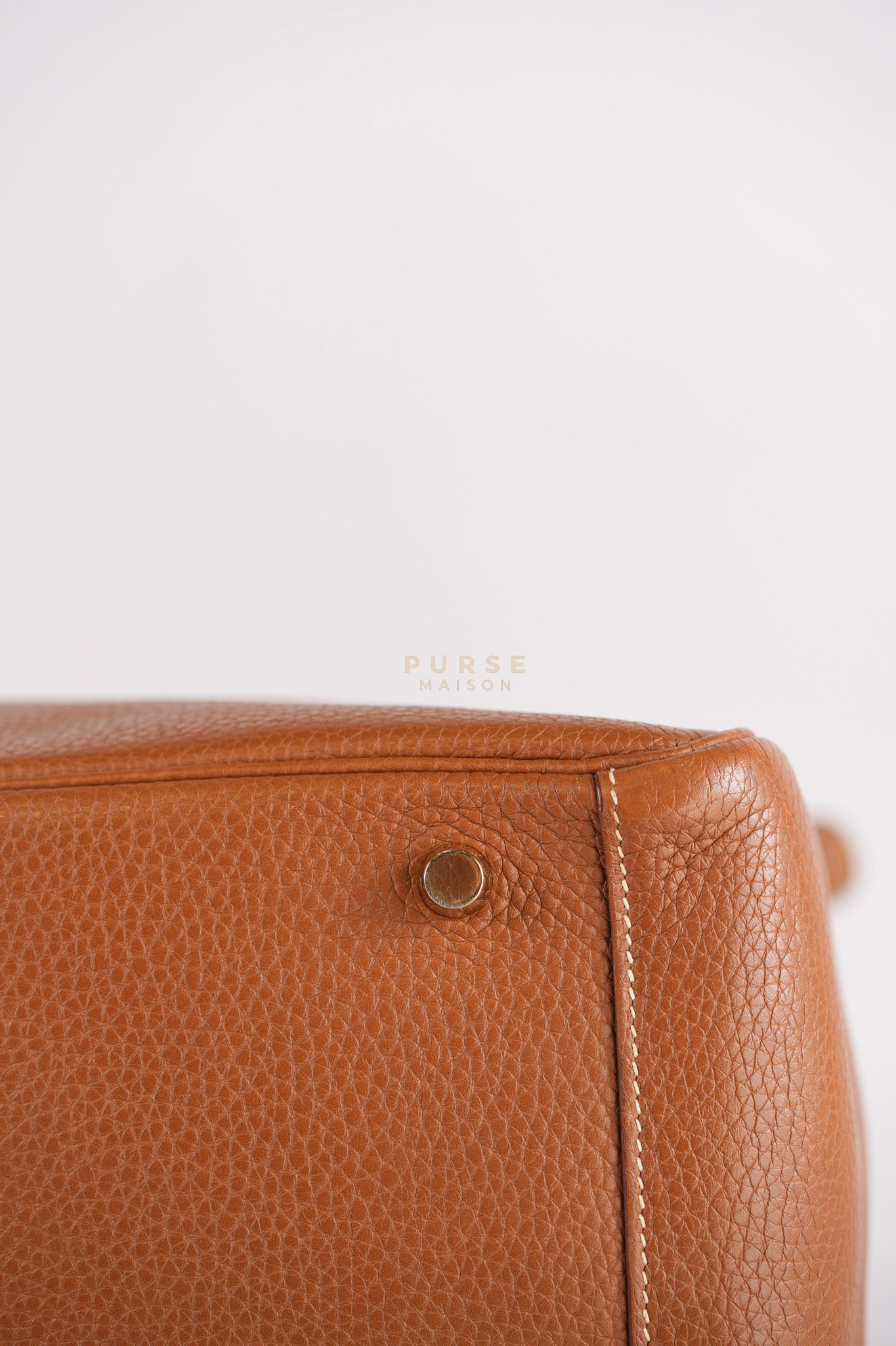 Lindy 30 in Gold Clemence Leather Gold Hardware Stamp A(2017) | Purse Maison Luxury Bags Shop