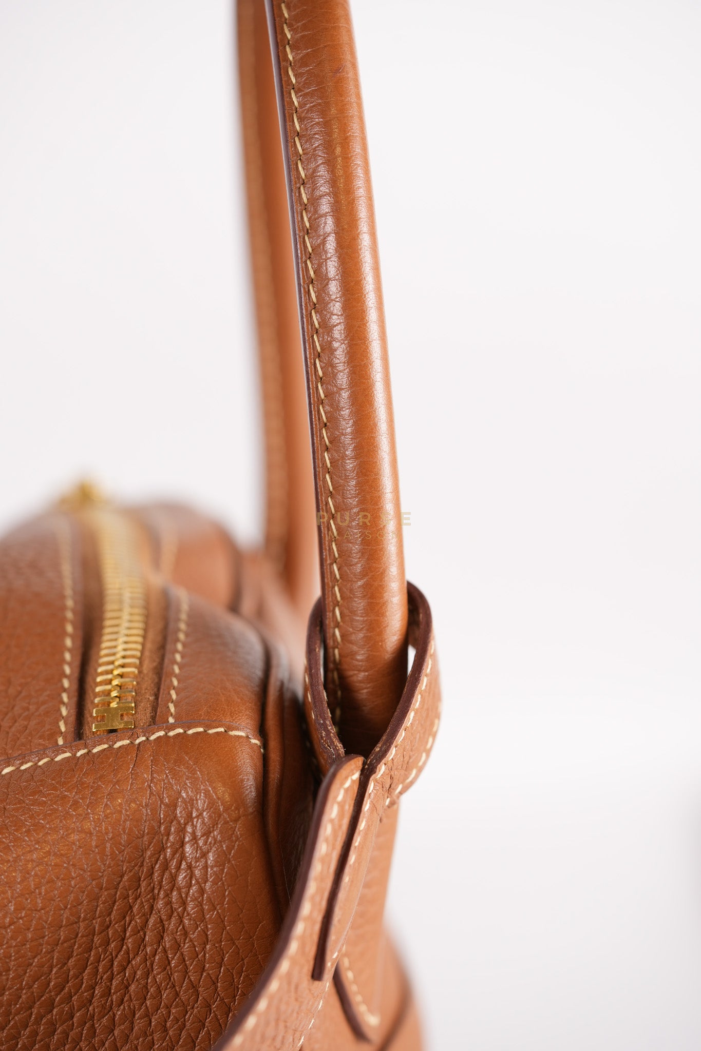 Lindy 30 in Gold Clemence Leather Gold Hardware Stamp A(2017) | Purse Maison Luxury Bags Shop