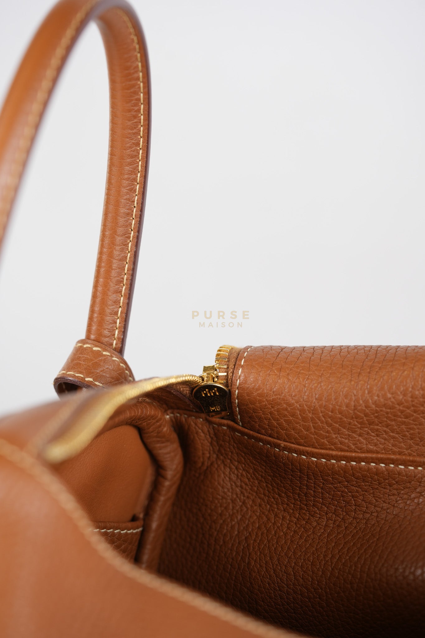 Lindy 30 in Gold Clemence Leather Gold Hardware Stamp A(2017) | Purse Maison Luxury Bags Shop