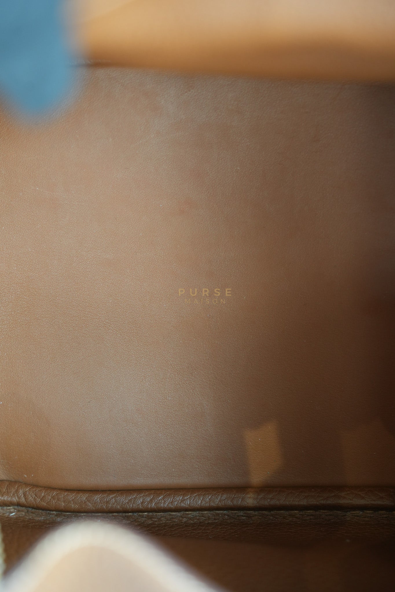 Lindy 30 in Gold Clemence Leather Gold Hardware Stamp A(2017) | Purse Maison Luxury Bags Shop