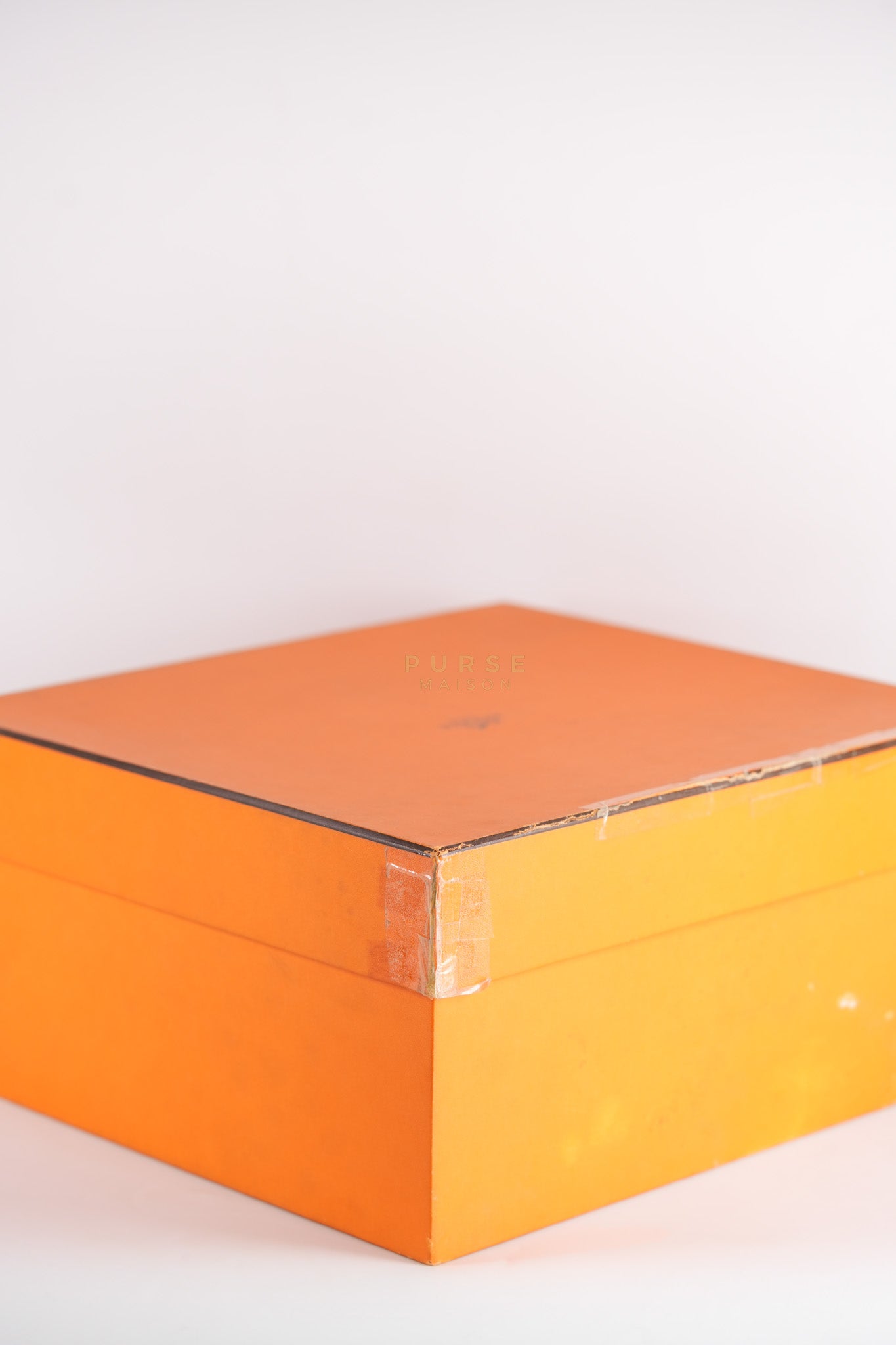 Lindy 30 in Gold Clemence Leather Gold Hardware Stamp A(2017) | Purse Maison Luxury Bags Shop