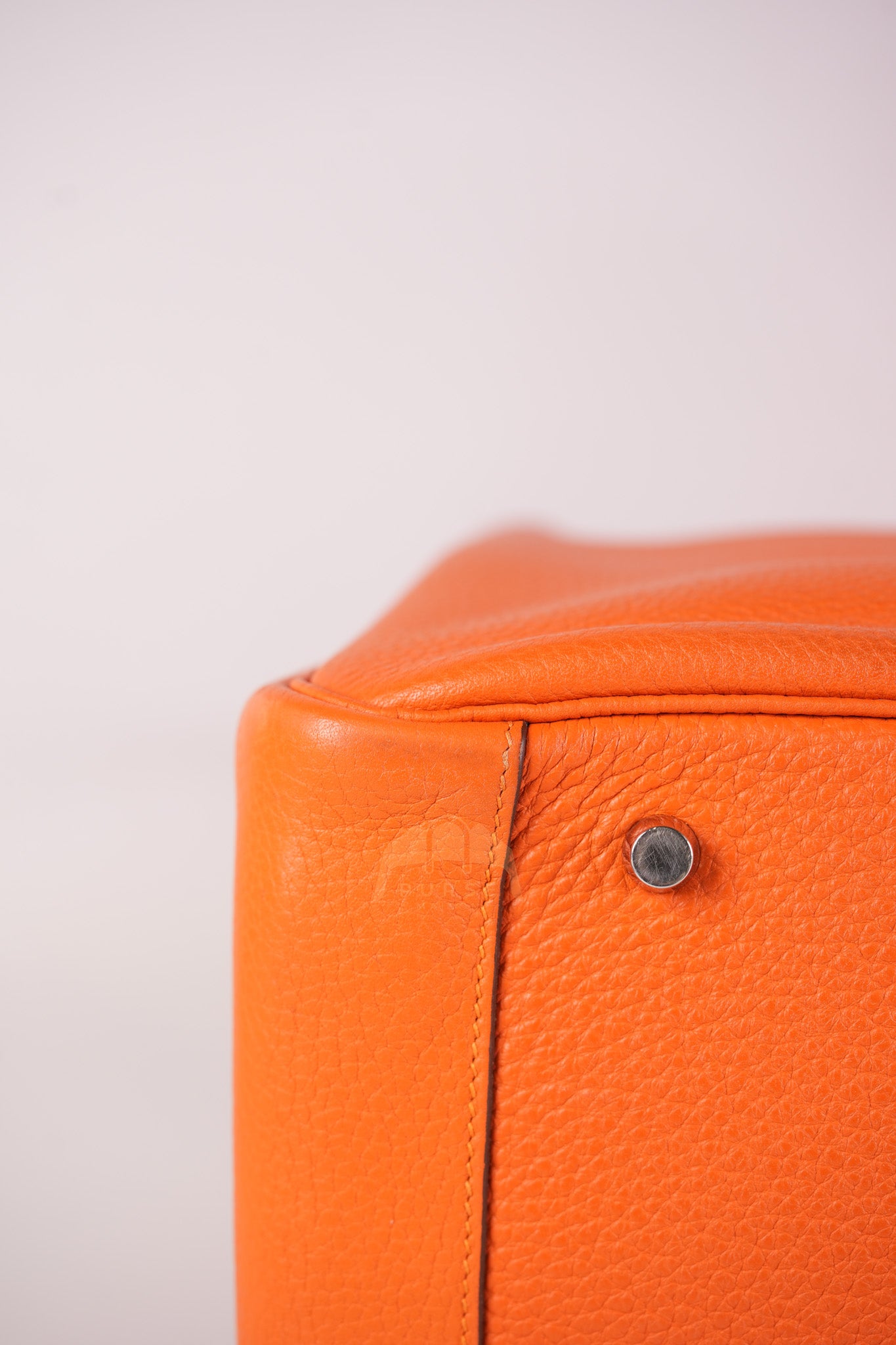 Lindy 34 in Orange Clemence Leather Palladium Hardware Stamp T(2015) | Purse Maison Luxury Bags Shop