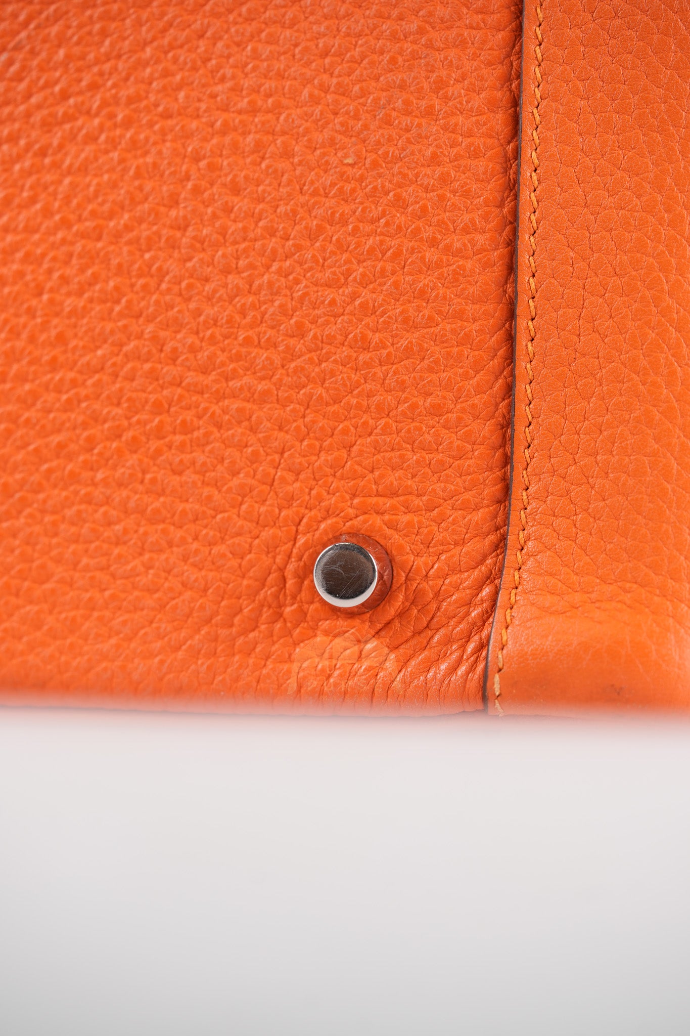 Lindy 34 in Orange Clemence Leather Palladium Hardware Stamp T(2015) | Purse Maison Luxury Bags Shop