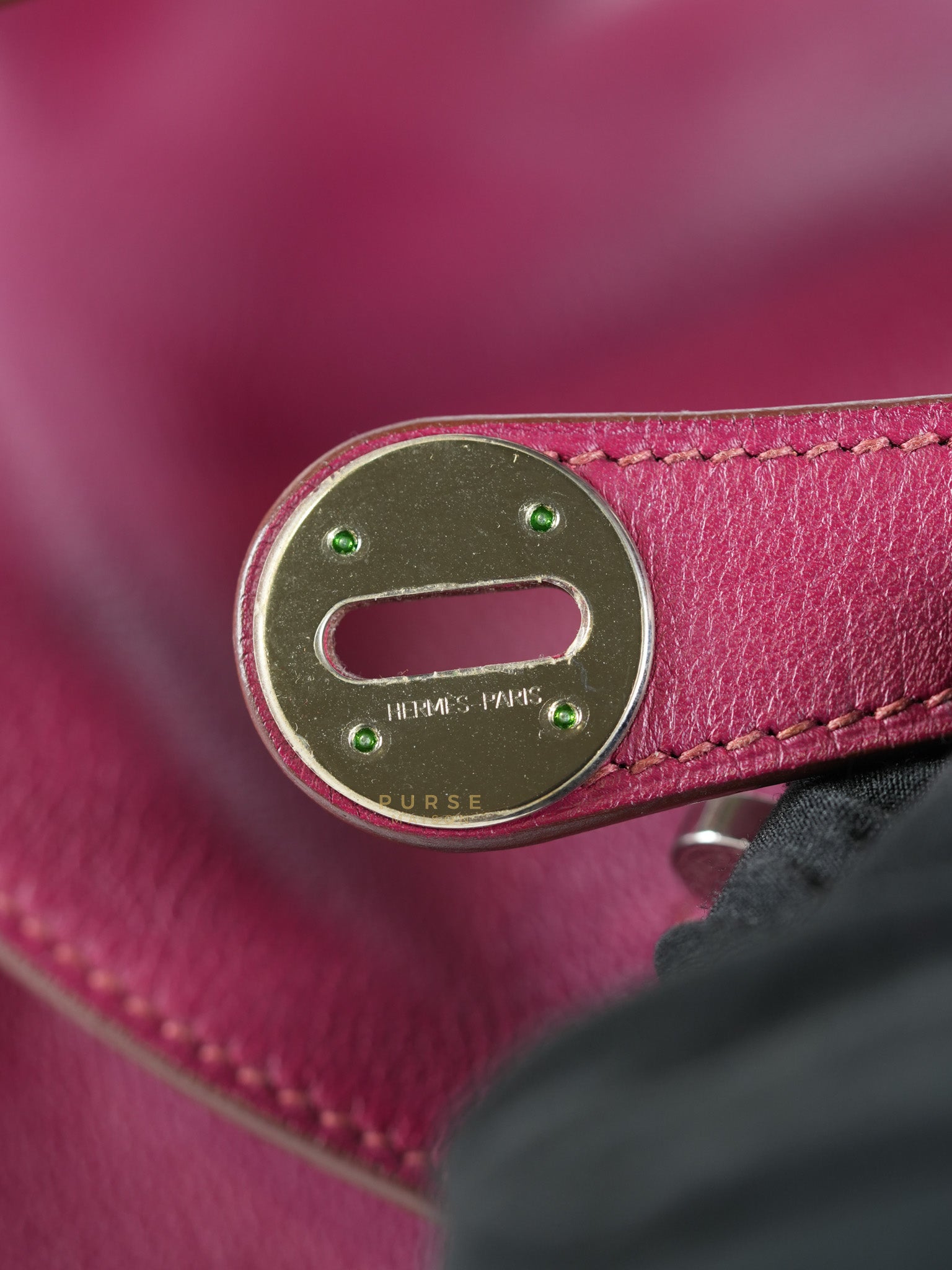 Lindy 34 in Vibrant Magenta Swift Leather & Palladium Hardware Stamp Square O (2011) | Purse Maison Luxury Bags Shop